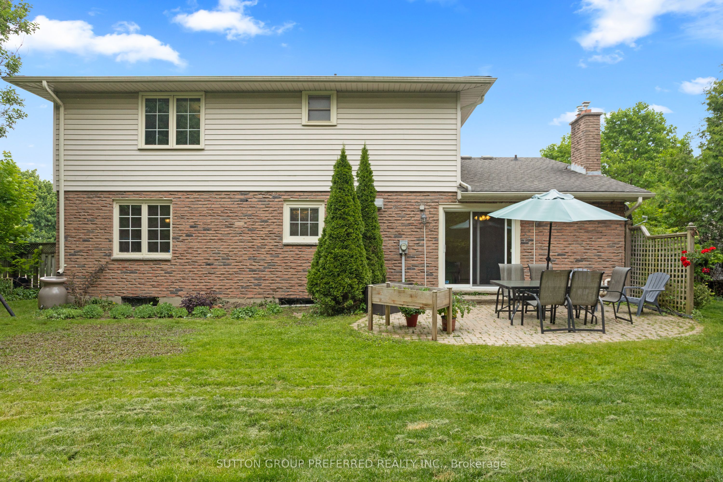 661 Cranbrook Road Property Photo 42