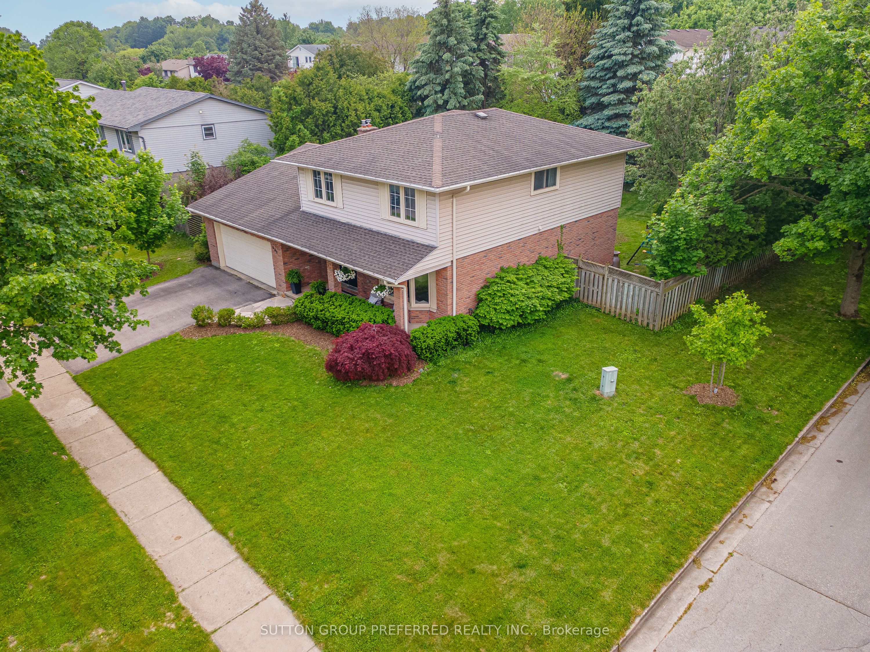 661 Cranbrook Road Property Photo 44