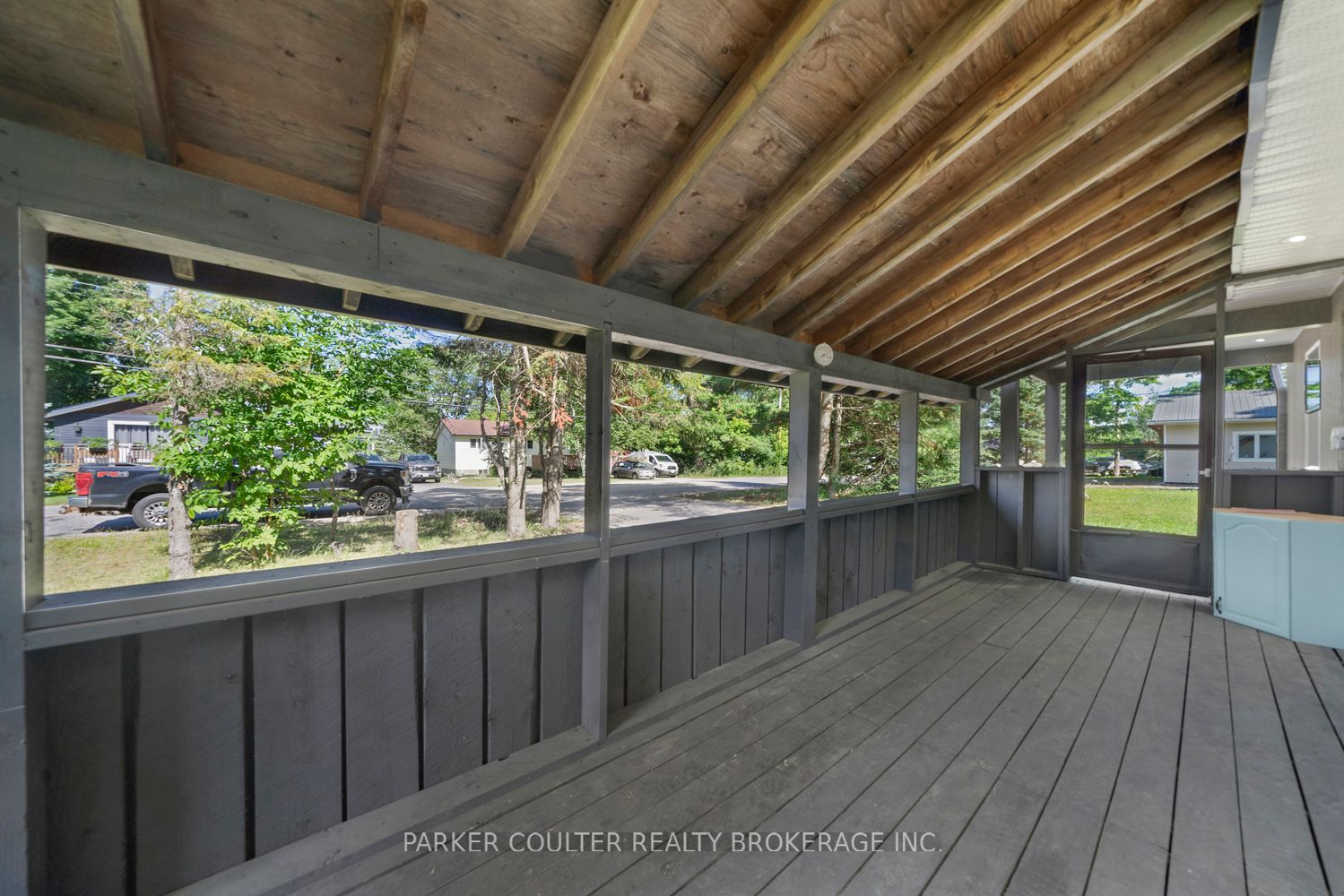 597 High Street Property Photo 3