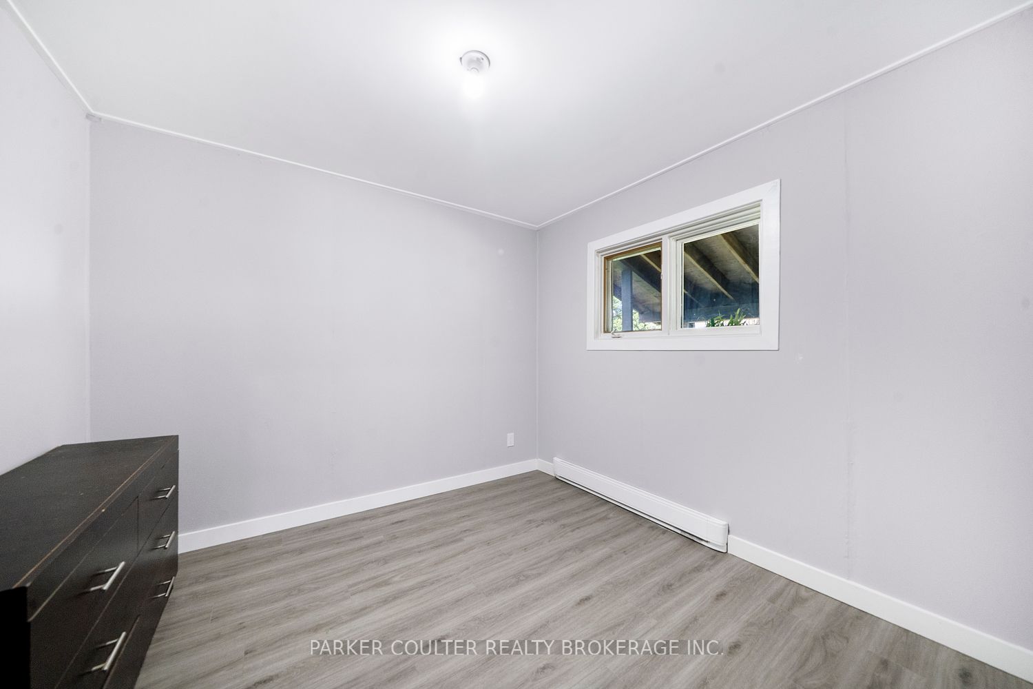 597 High Street Property Photo 4
