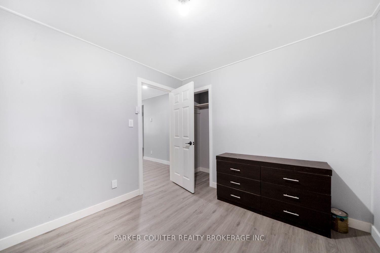 597 High Street Property Photo 5