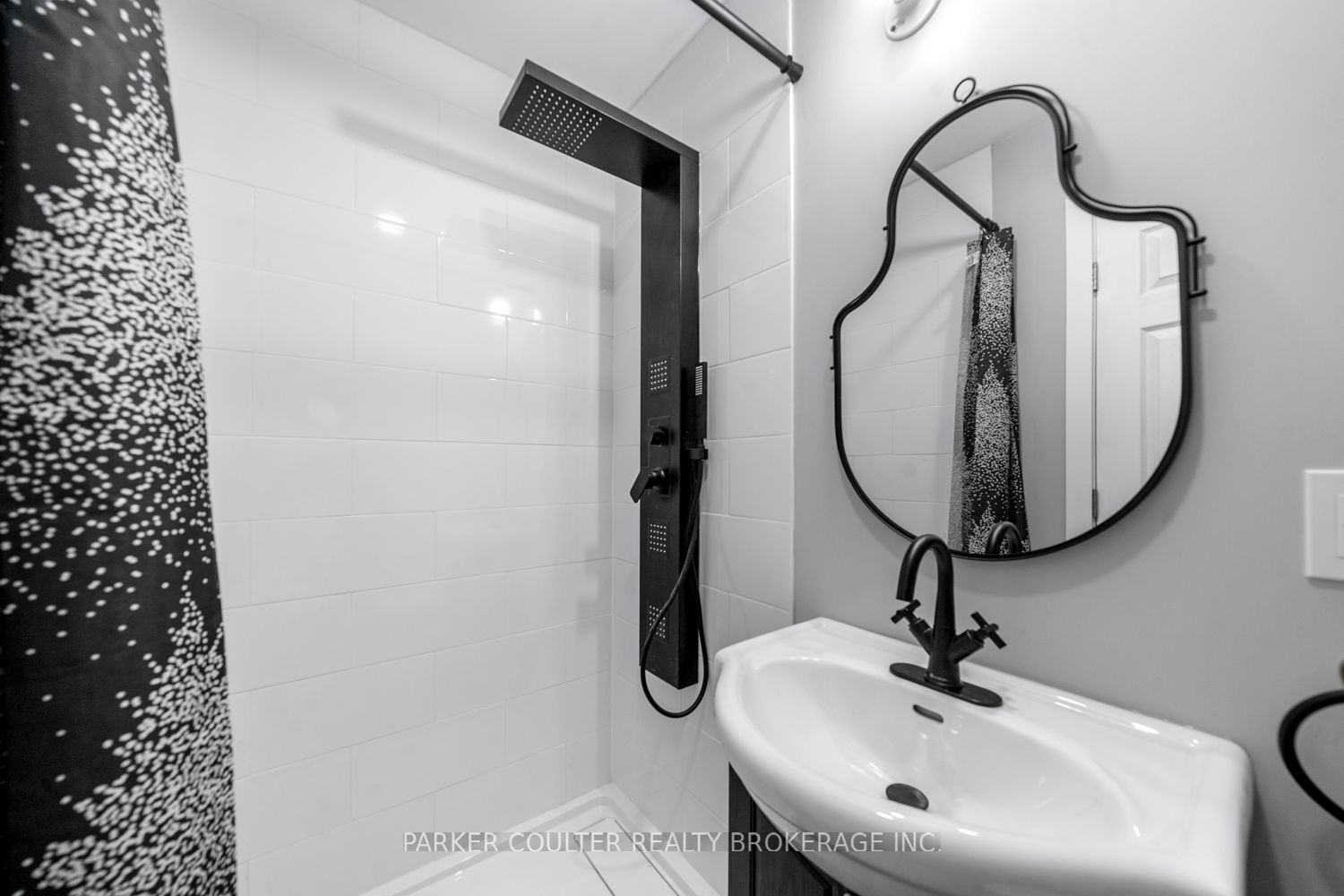 597 High Street Property Photo 13