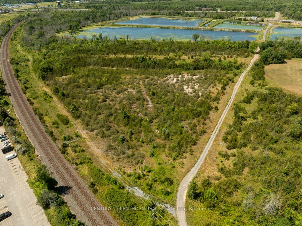 4250 Taylor Kidd Boulevard Property Photo 13