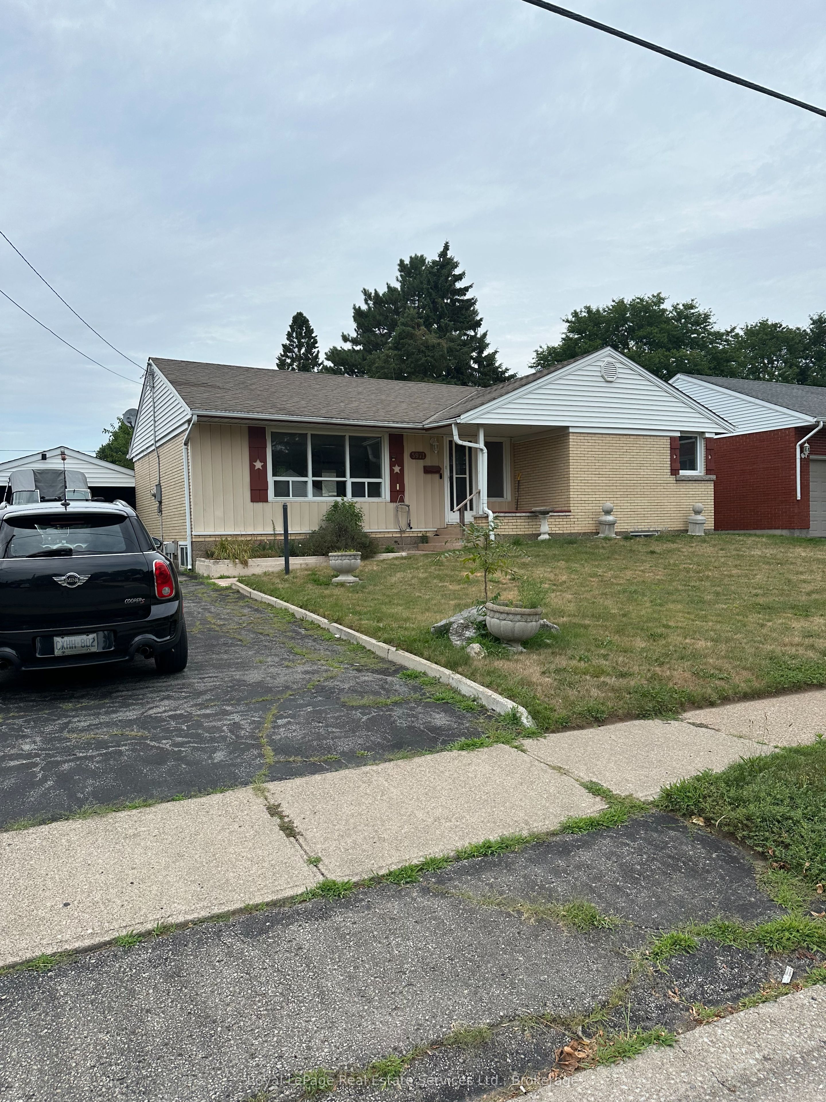 5971 Scott St Property Photo 1