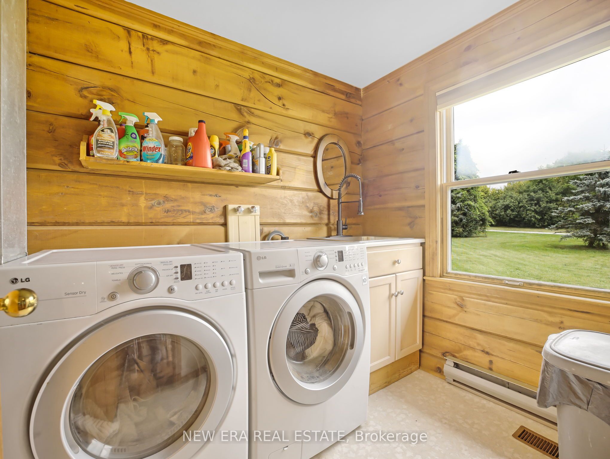 526 2nd Line Property Photo 24