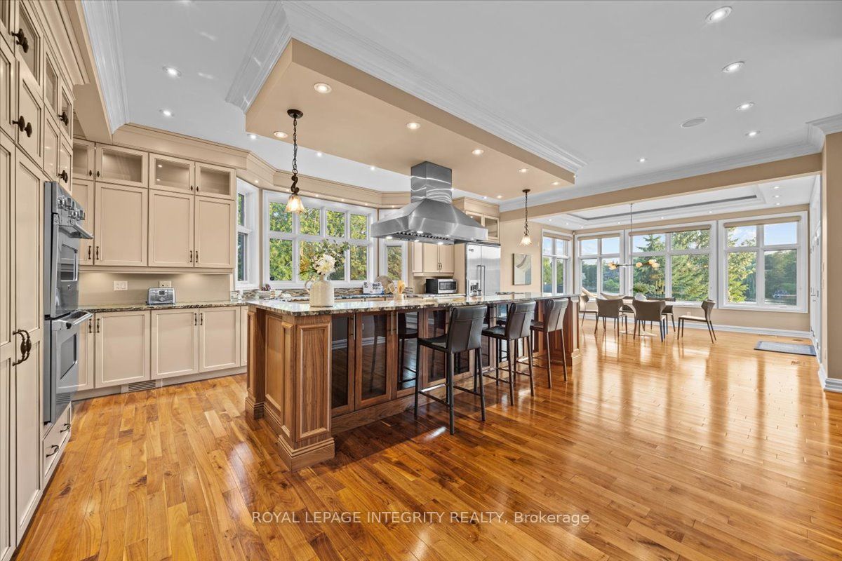 1180 River Road Property Photo 10
