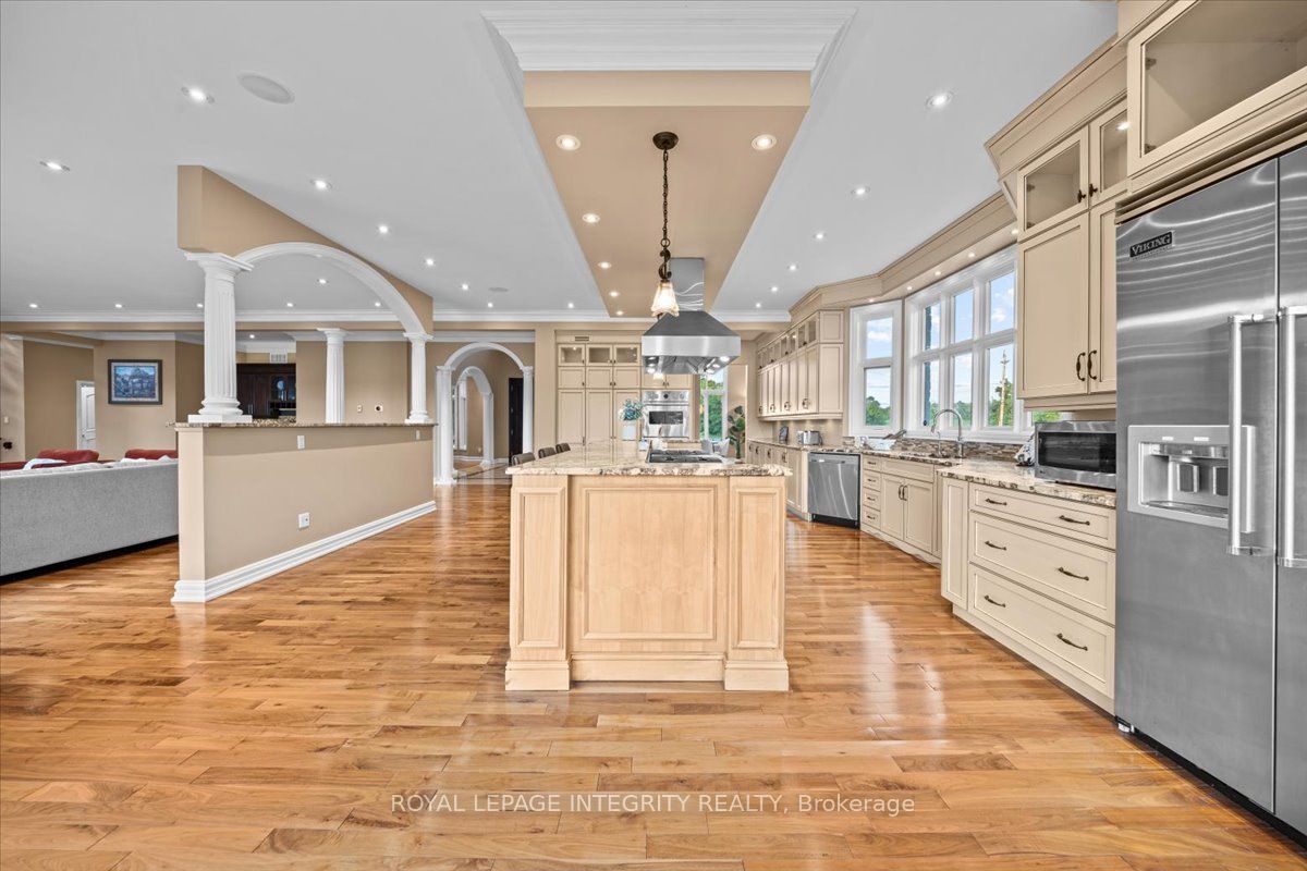 1180 River Road Property Photo 12