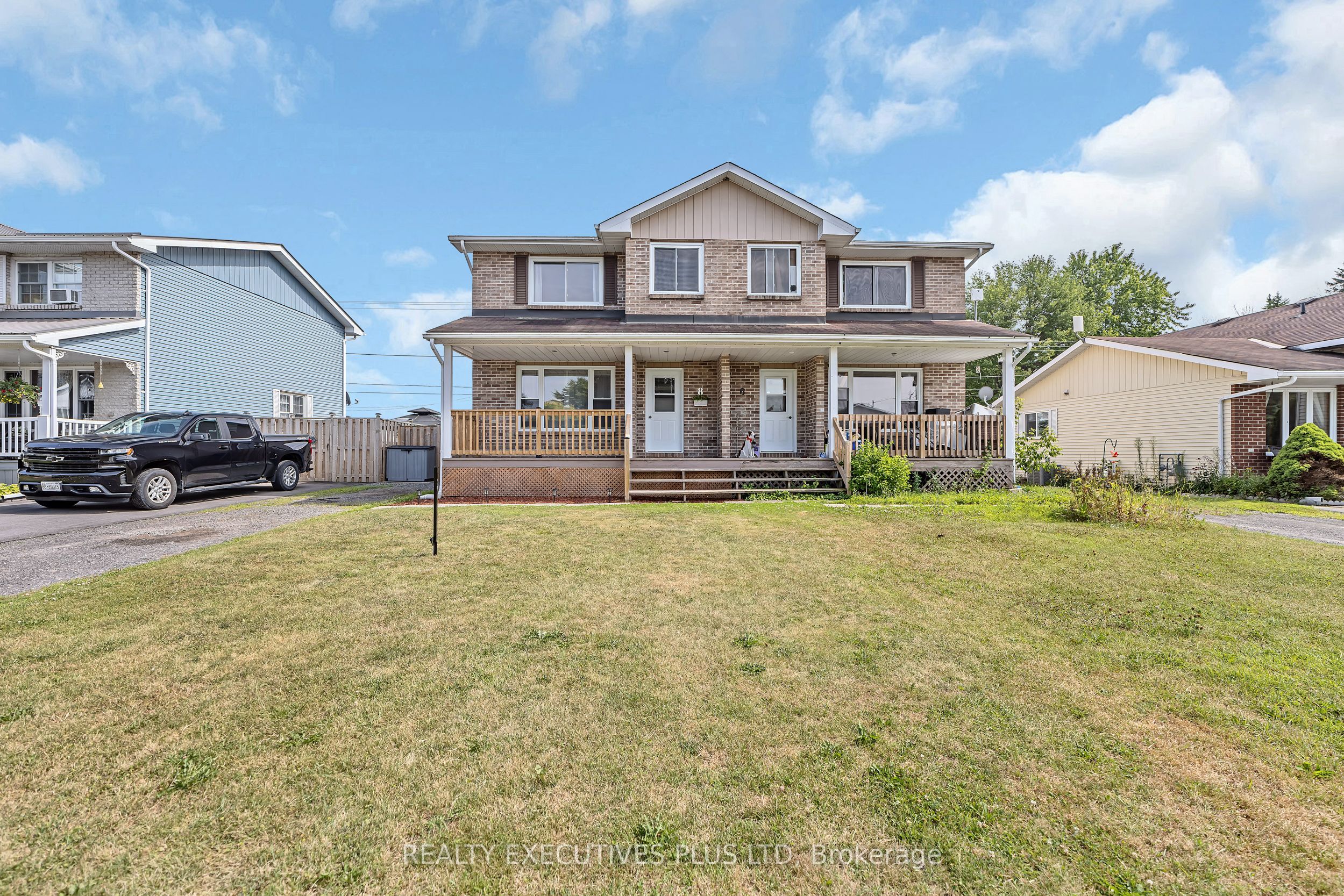 8 Carman Court Property Photo 1