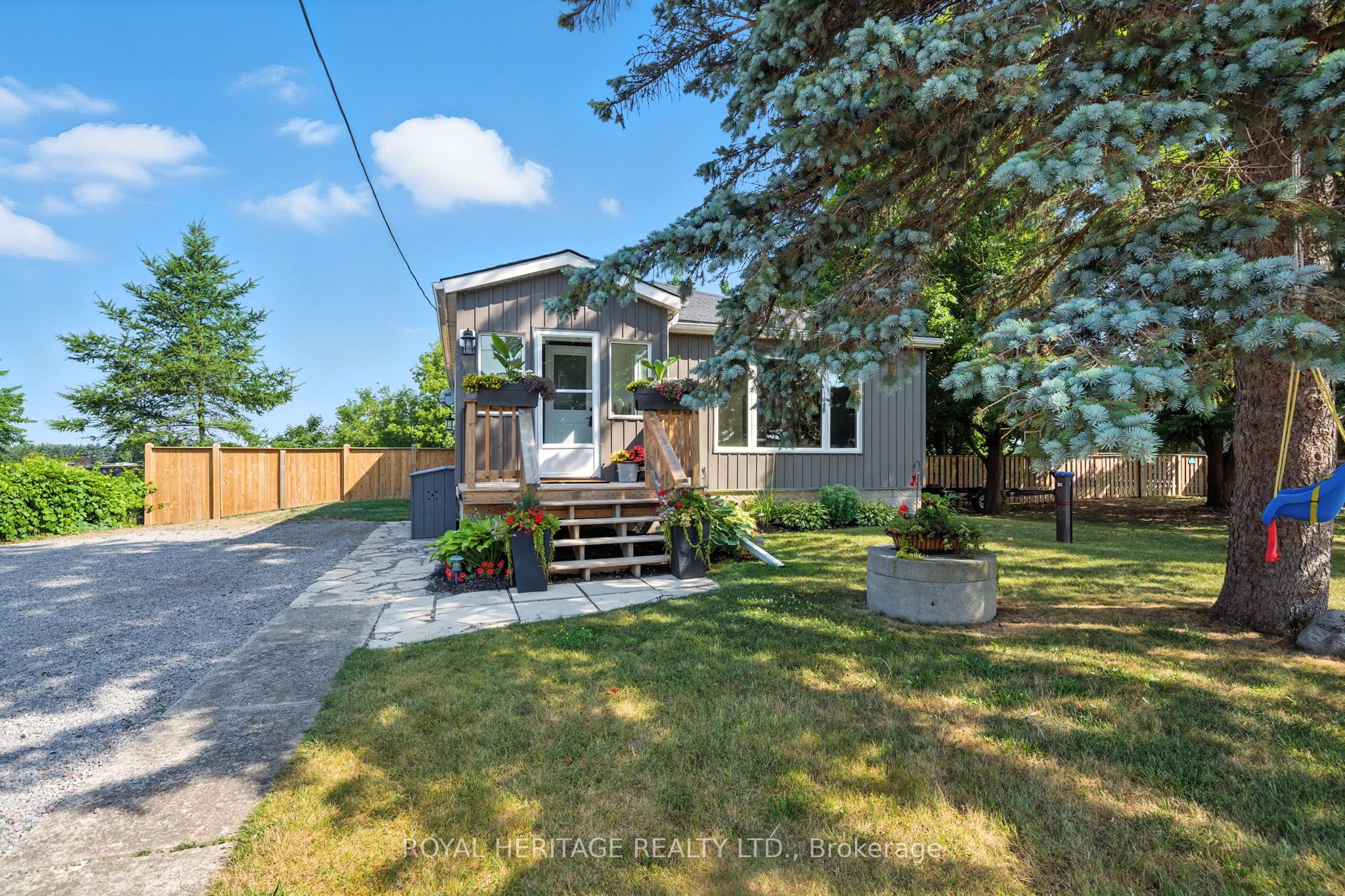 125 Elm Tree Road N Property Photo 1
