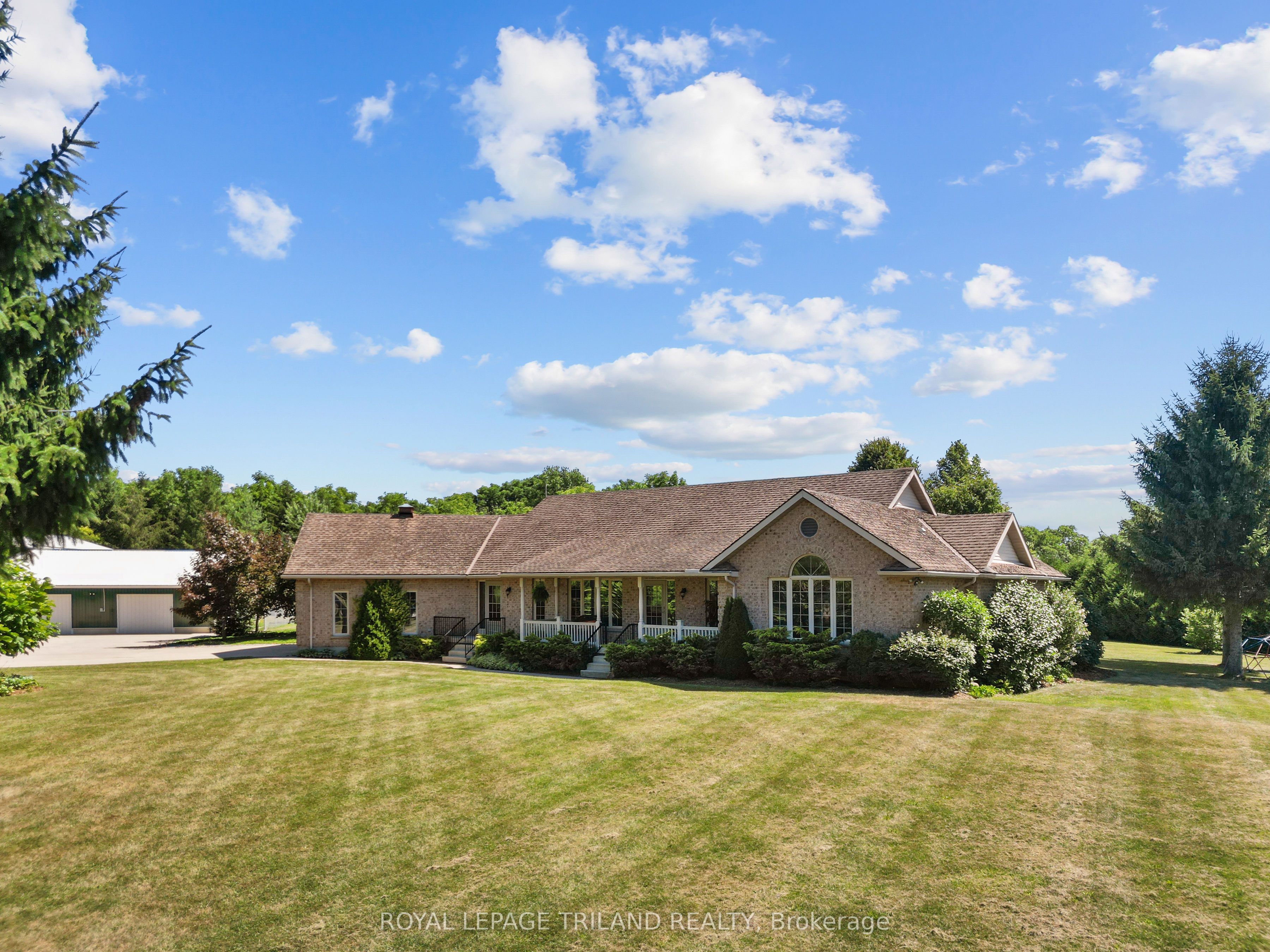 22164 Dundonald Road Property Photo 1