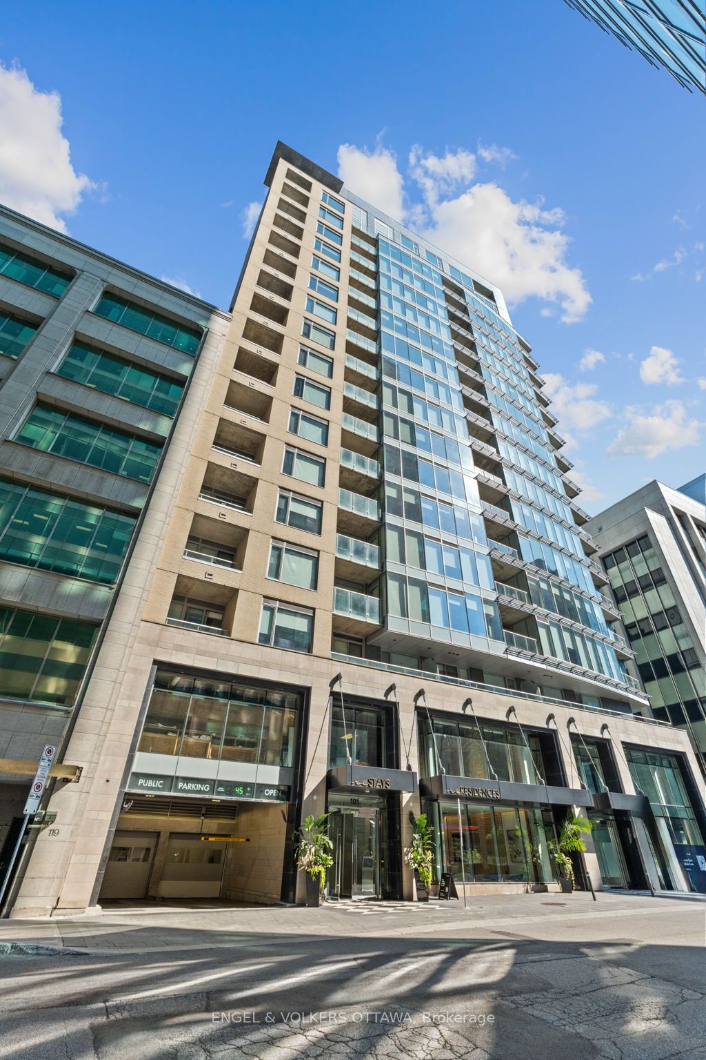 101 Queen Street 807 Property Photo 1