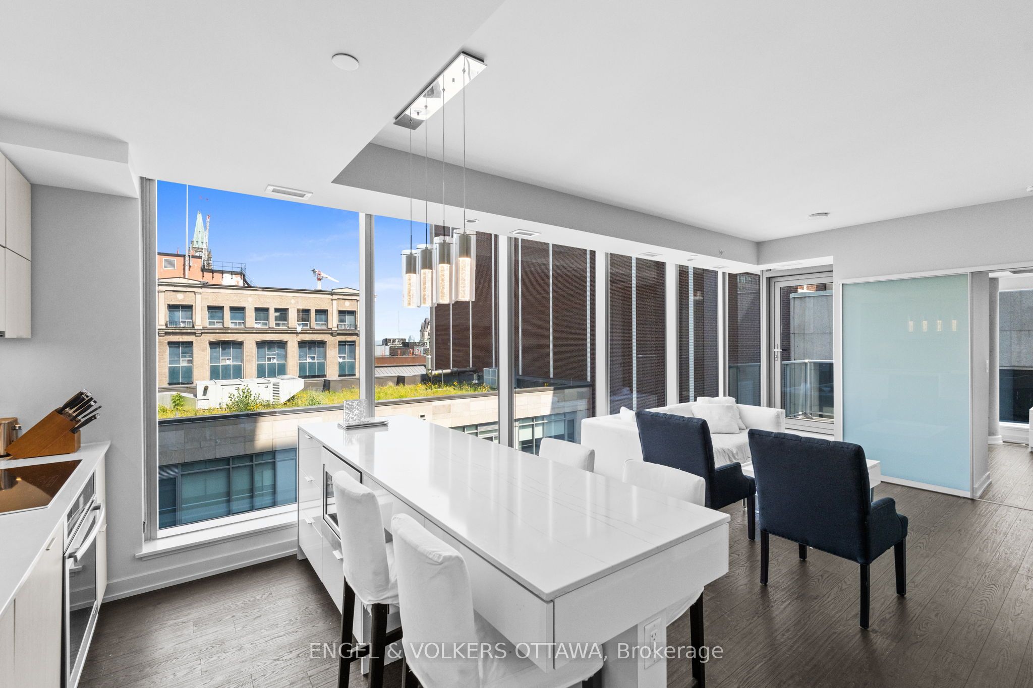 101 Queen Street 807 Property Photo 19