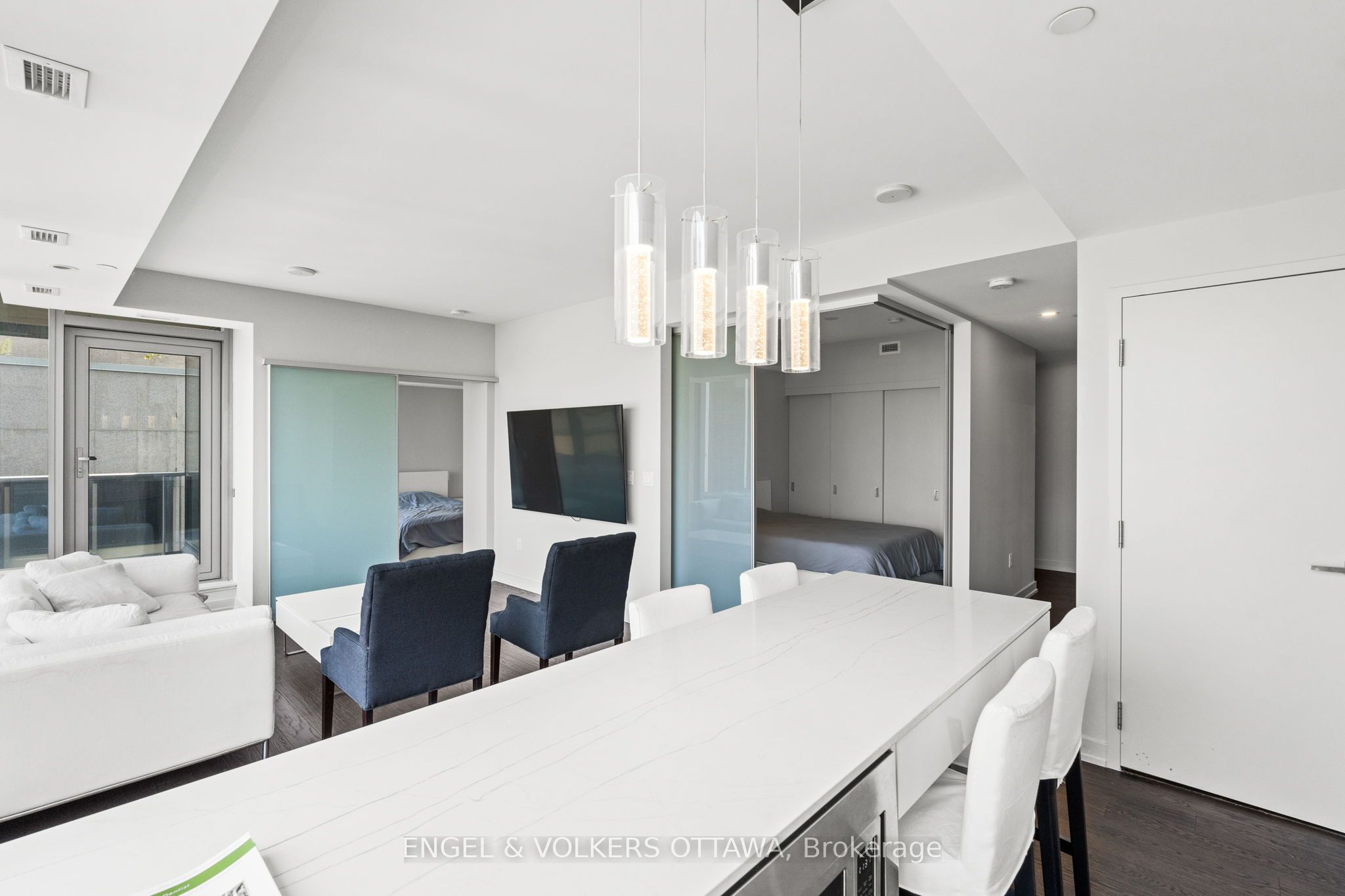 101 Queen Street 807 Property Photo 20
