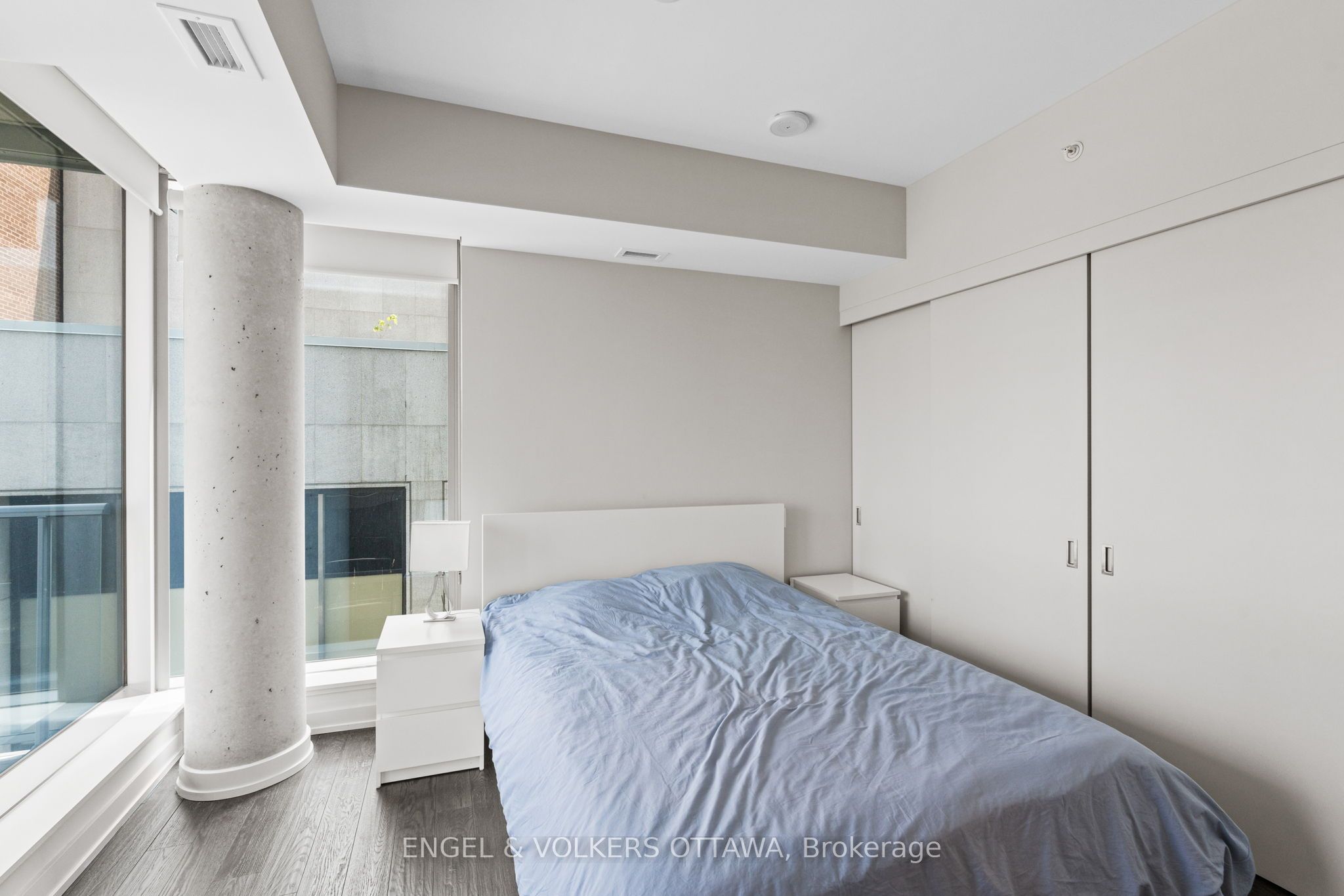 101 Queen Street 807 Property Photo 26