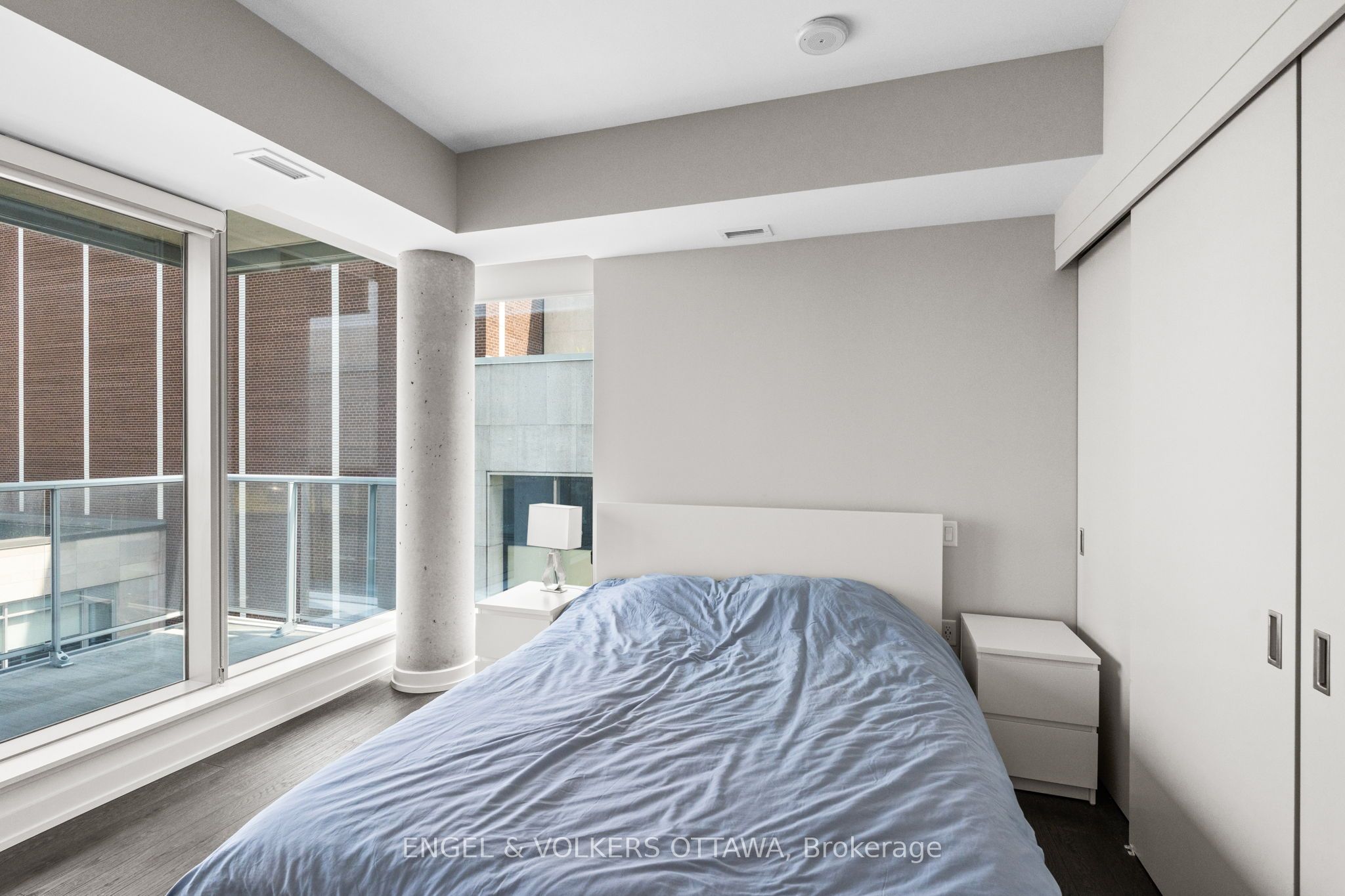 101 Queen Street 807 Property Photo 27