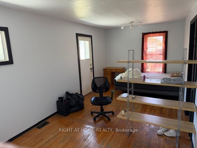 7 Clinton Street Property Photo 23