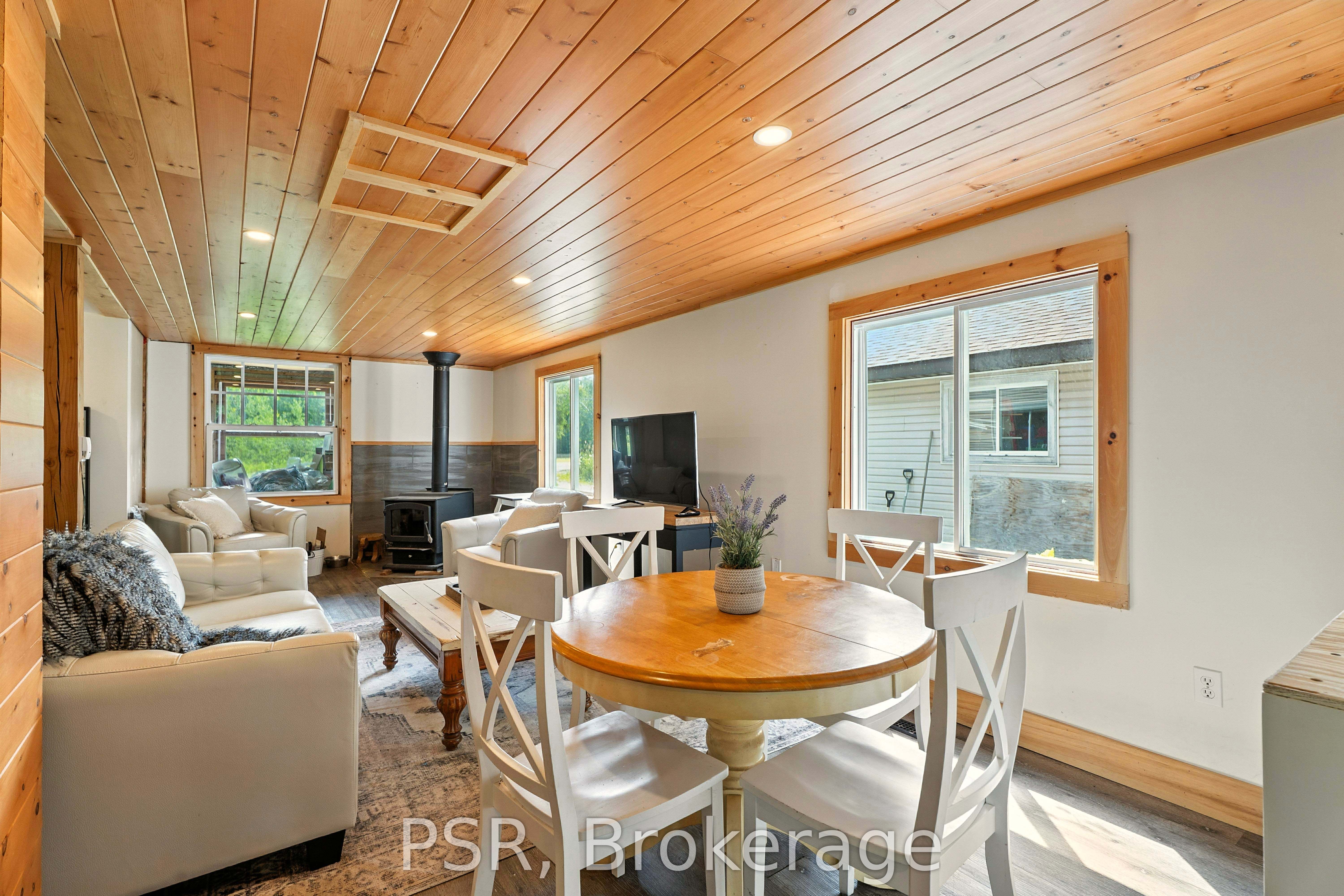 2676 Muskoka District 169 Road Property Photo 14
