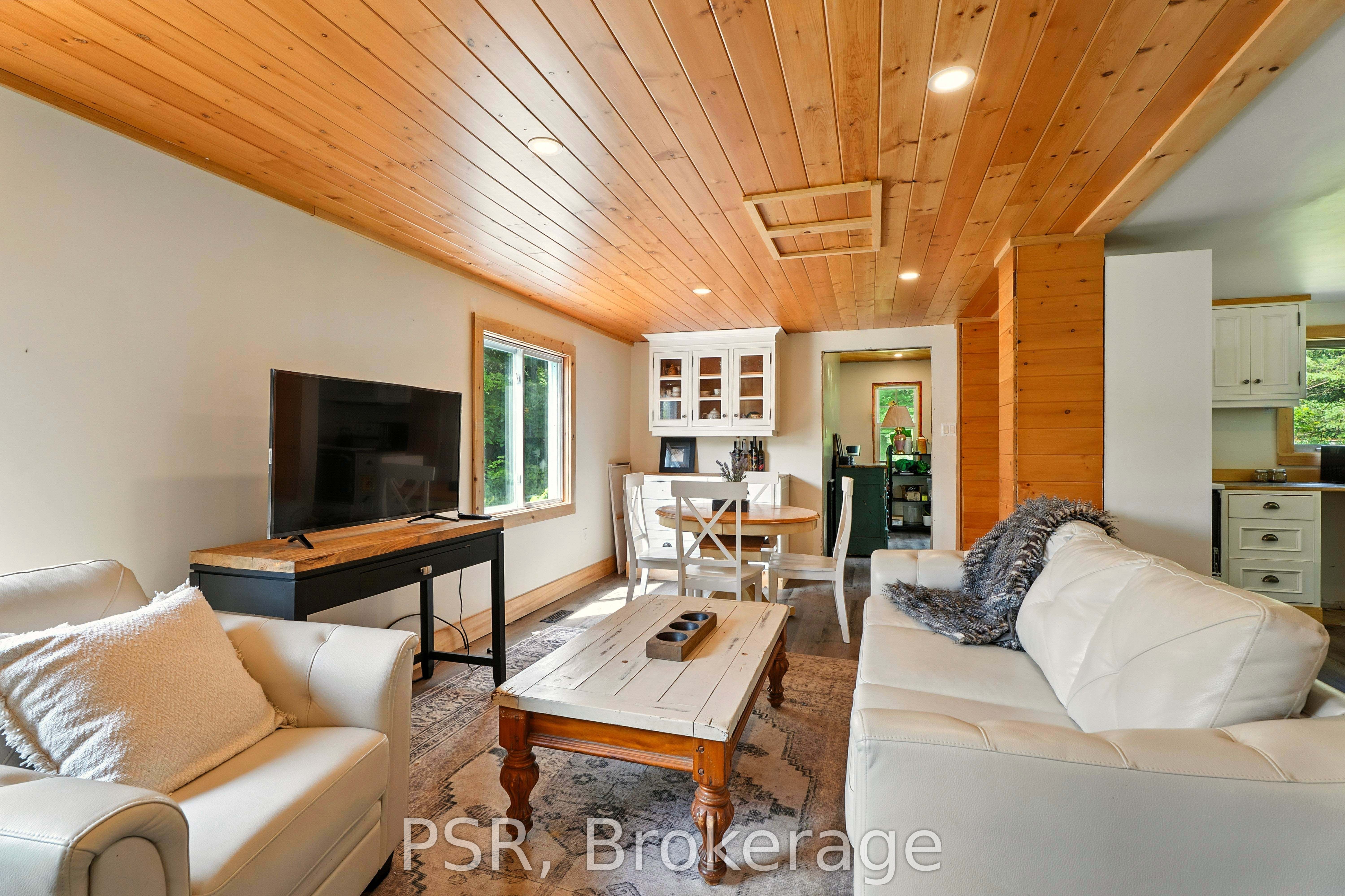 2676 Muskoka District 169 Road Property Photo 44