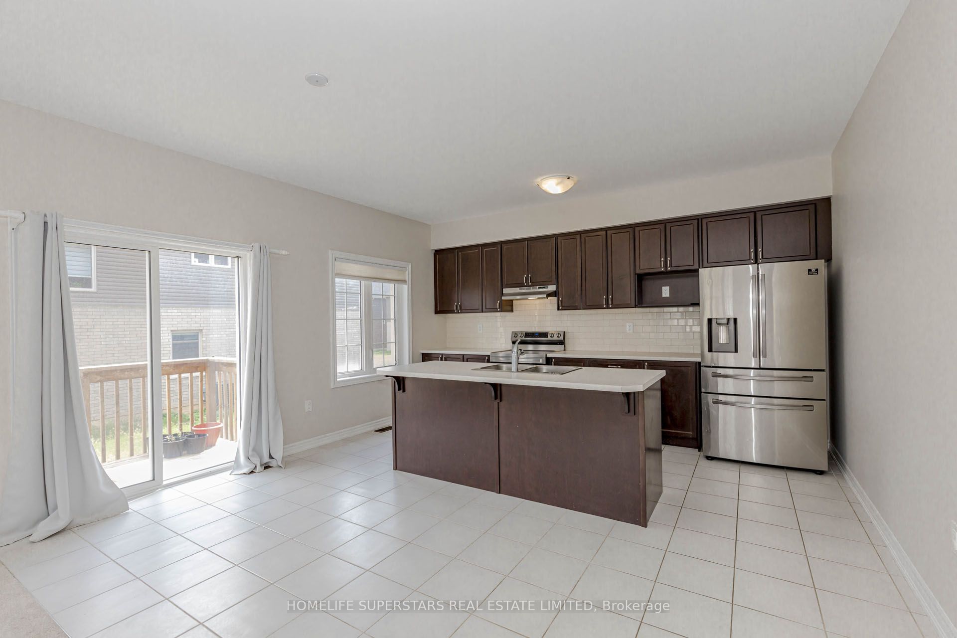 10 Macklin Street Property Photo 17