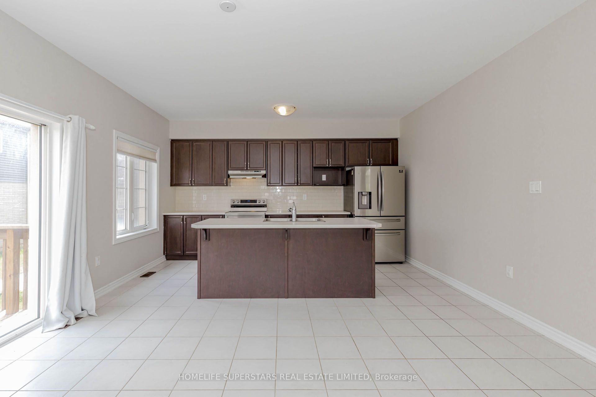 10 Macklin Street Property Photo 18