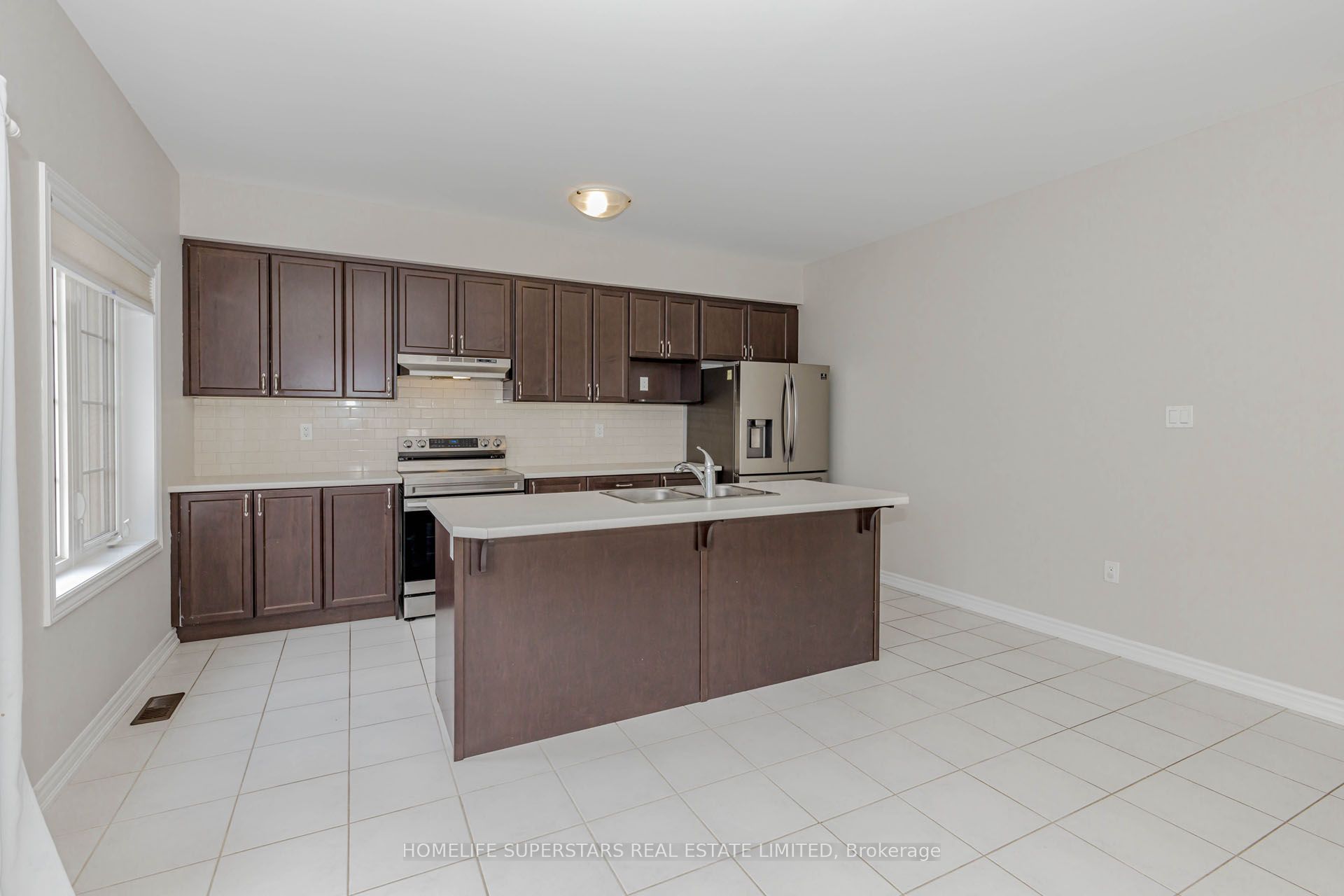 10 Macklin Street Property Photo 19