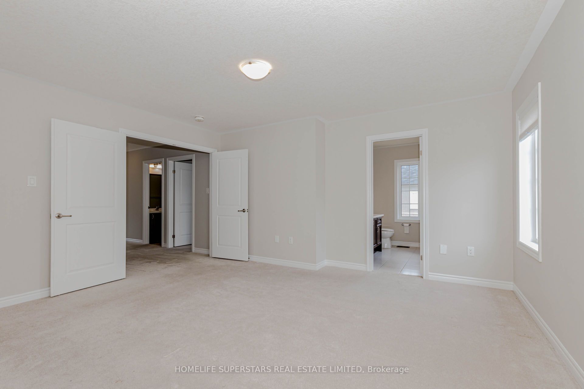 10 Macklin Street Property Photo 29