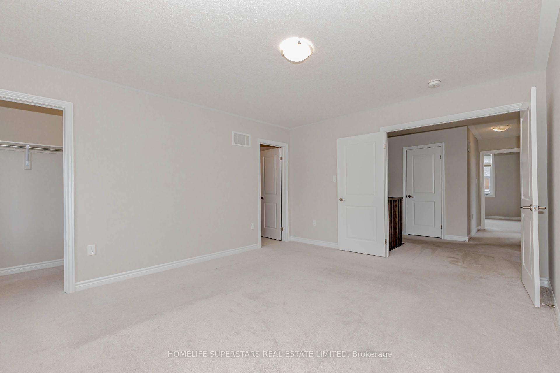 10 Macklin Street Property Photo 30