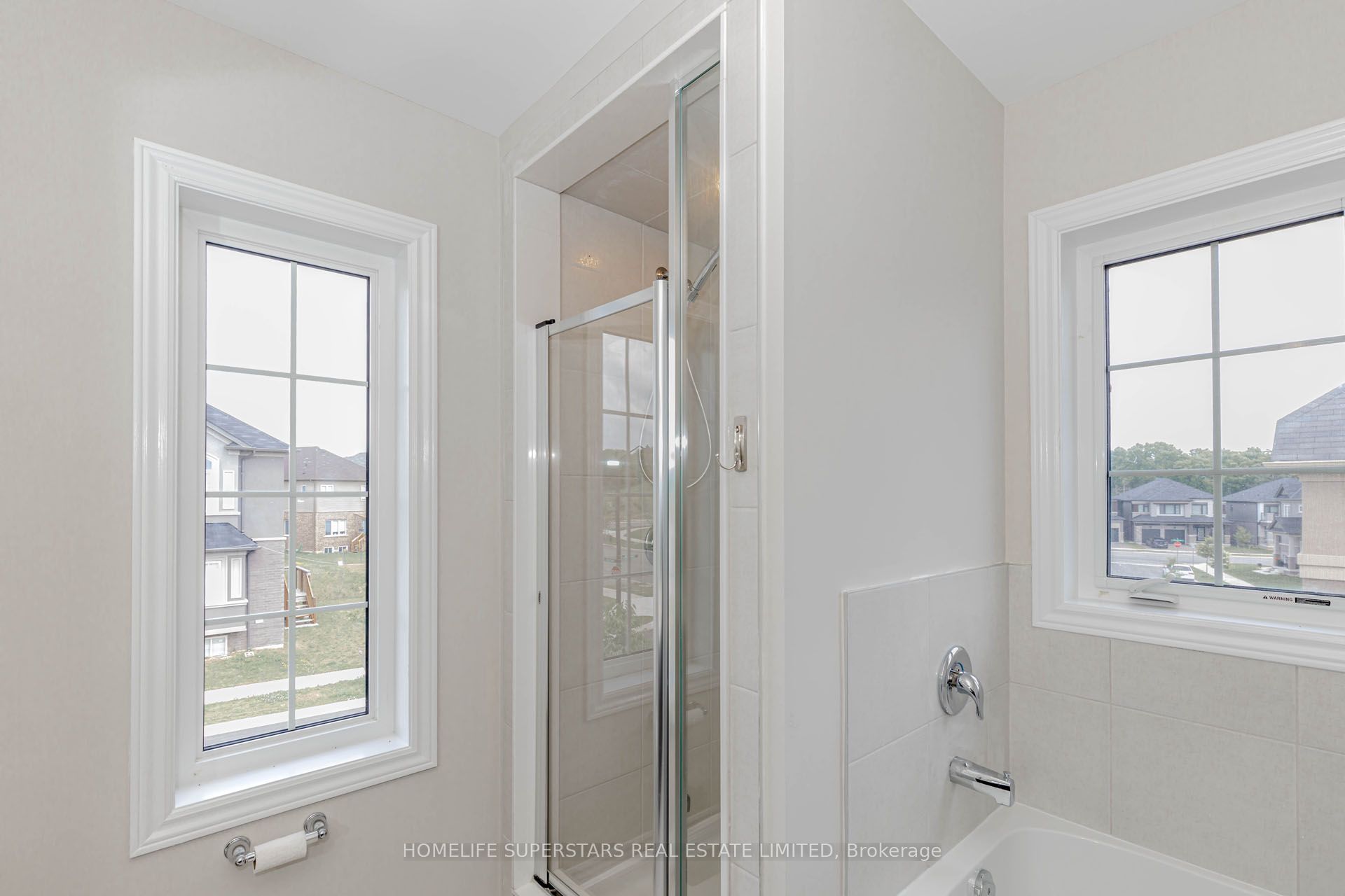 10 Macklin Street Property Photo 32