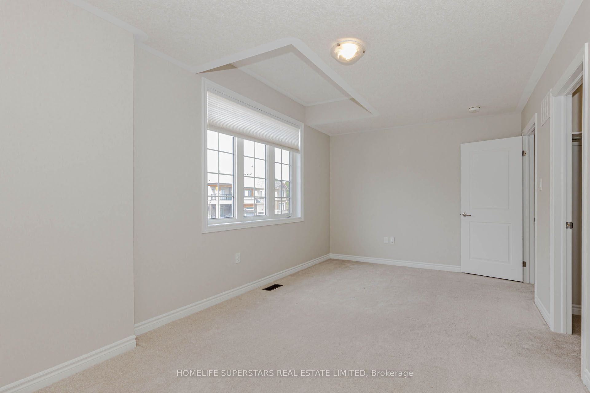 10 Macklin Street Property Photo 39
