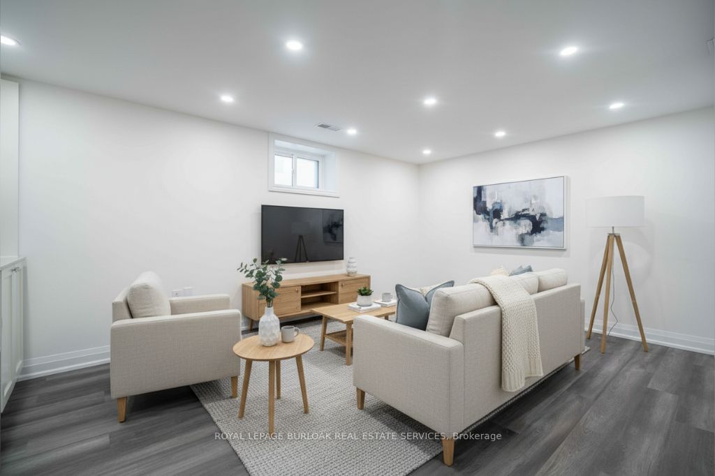 356 East 17th Street Lower Property Photo 7