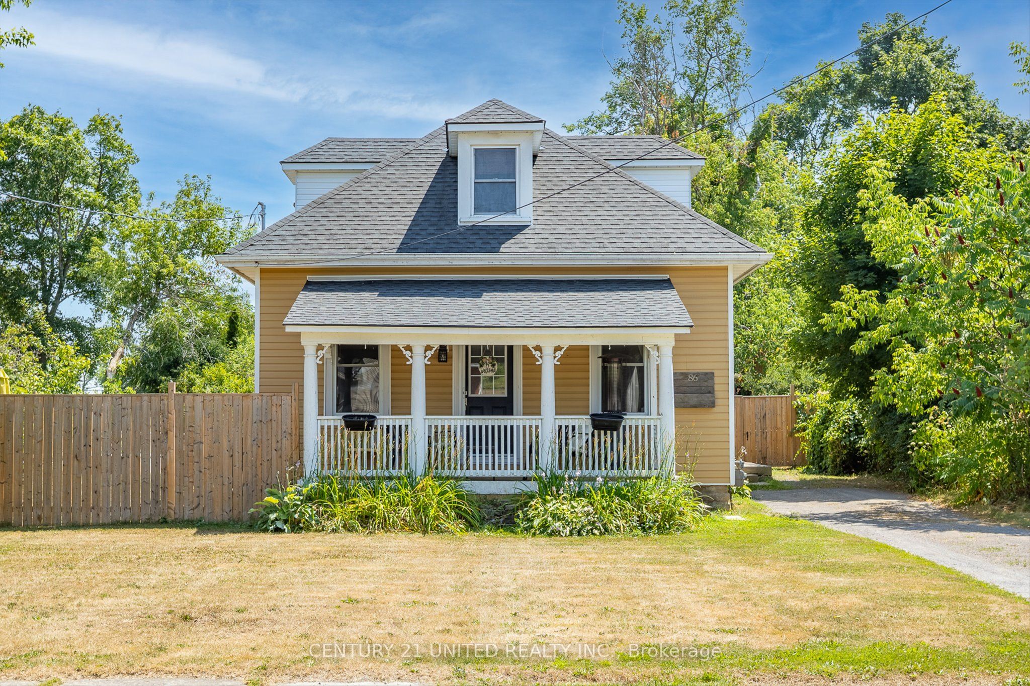 86 Division Street E Property Photo 1