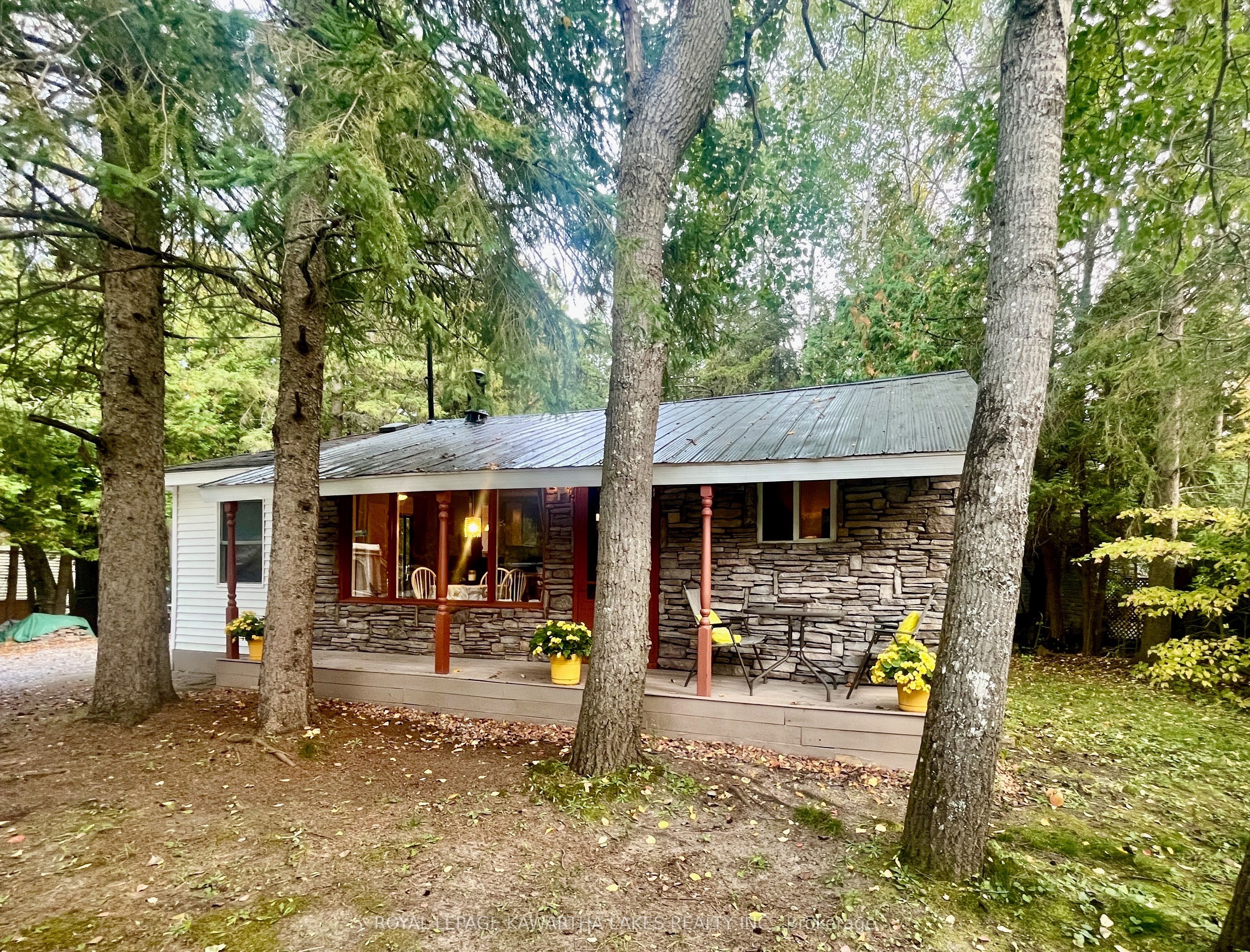 81 Mcguire Beach Rd Property Photo 1