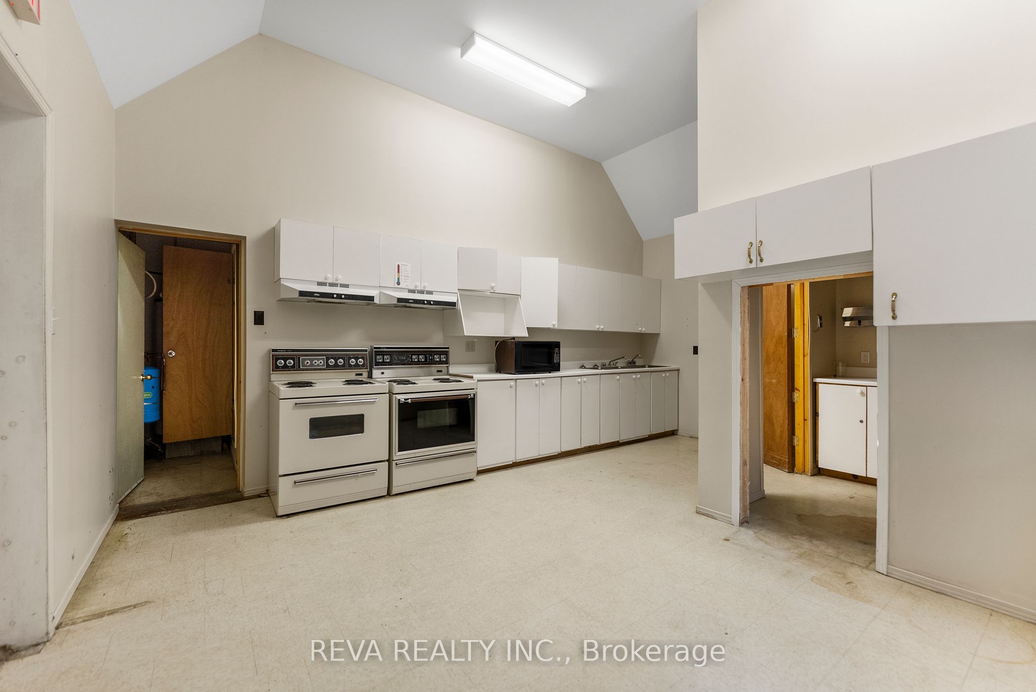 786 Centreview Road Property Photo 11