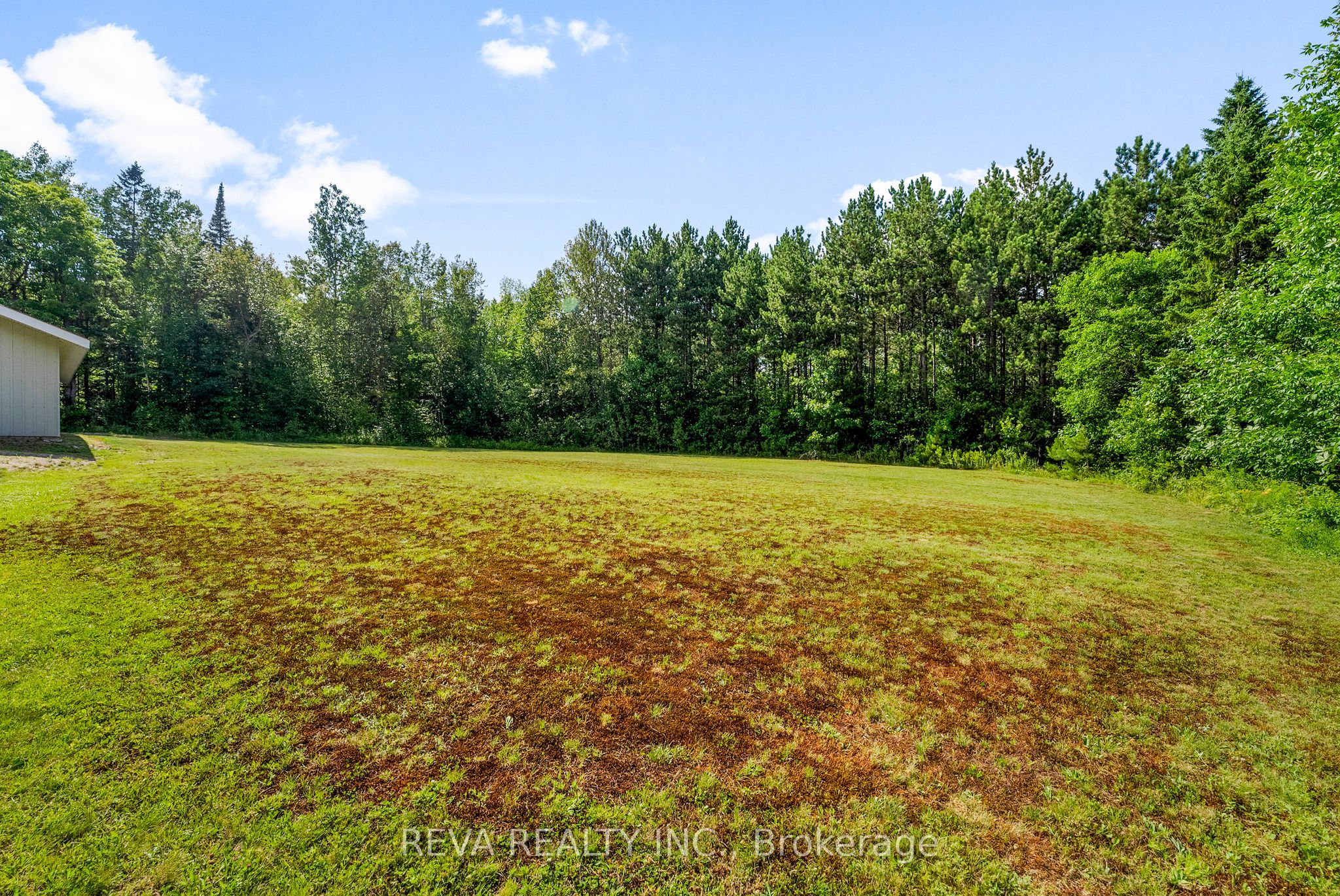 786 Centreview Road Property Photo 16