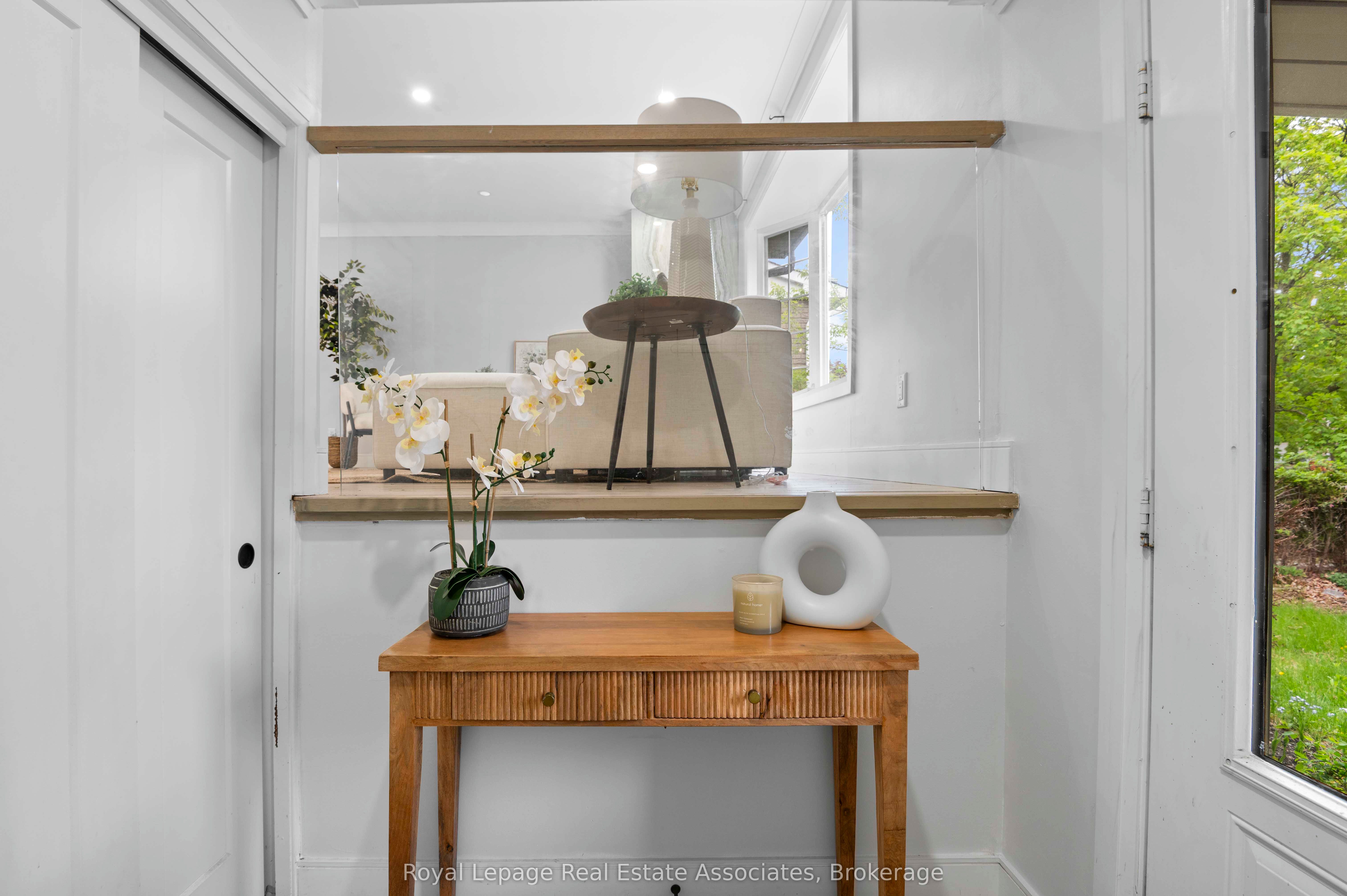 1236 Avonlea Road Property Photo 7