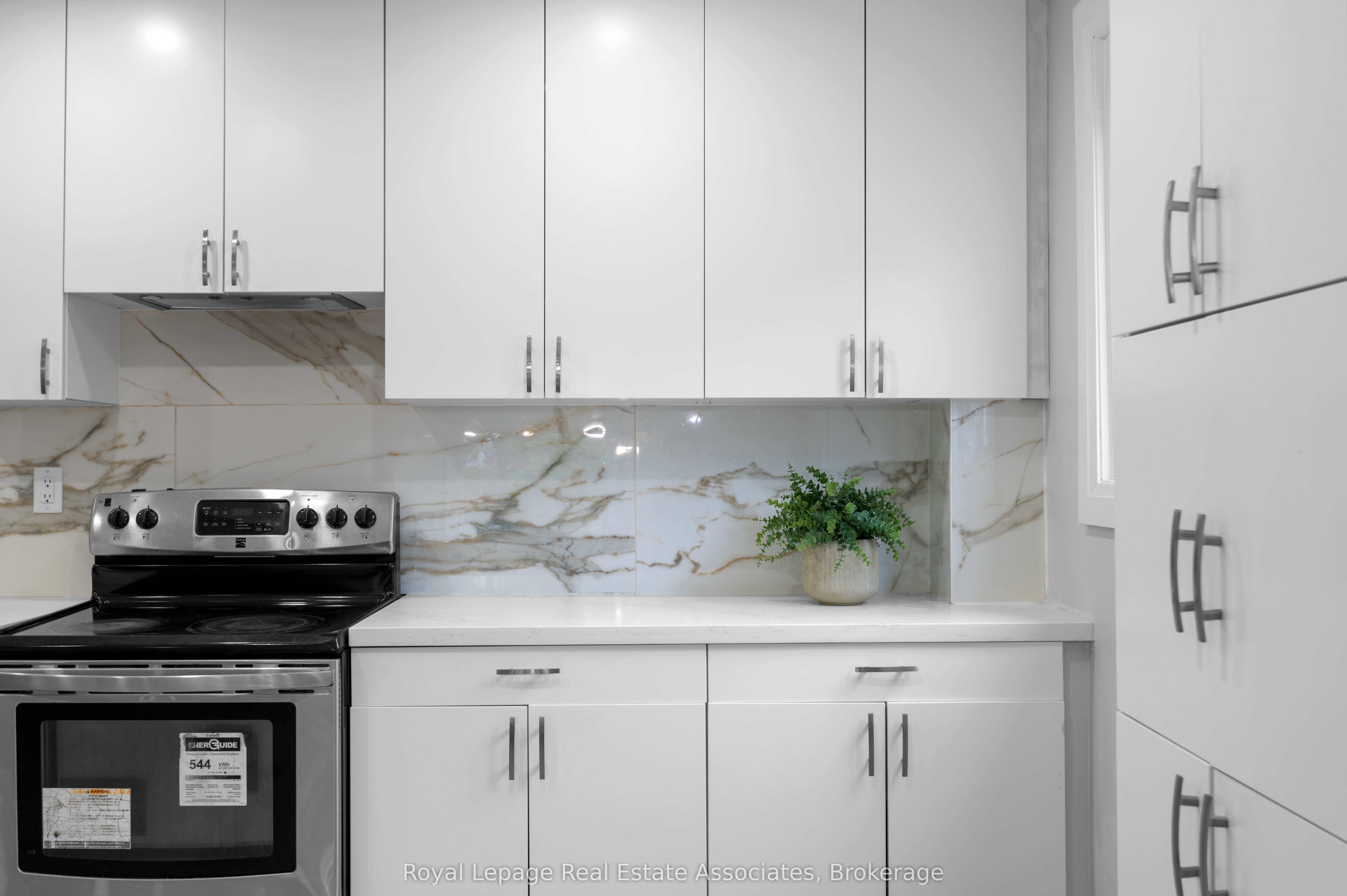 1236 Avonlea Road Property Photo 18