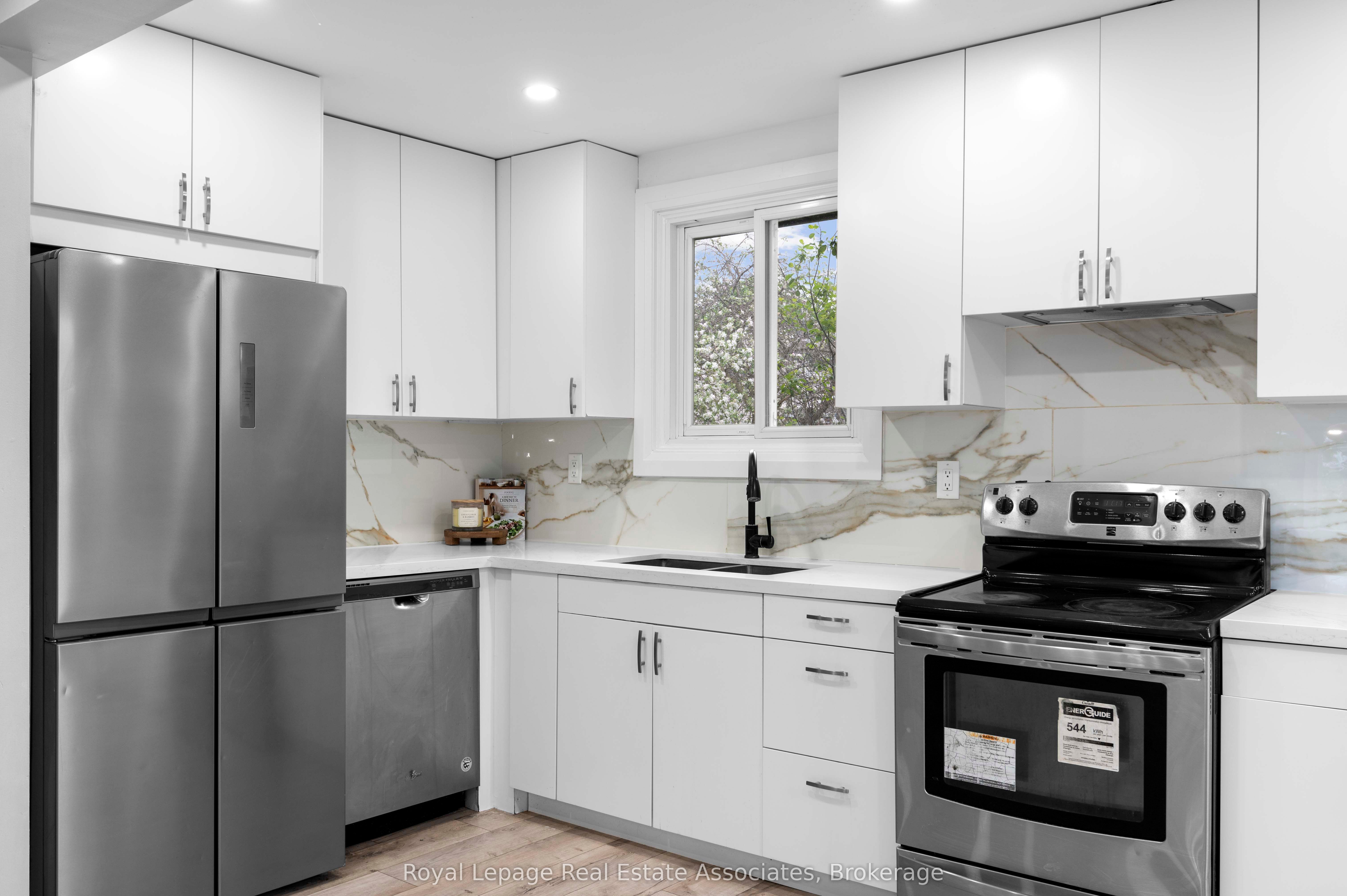 1236 Avonlea Road Property Photo 19