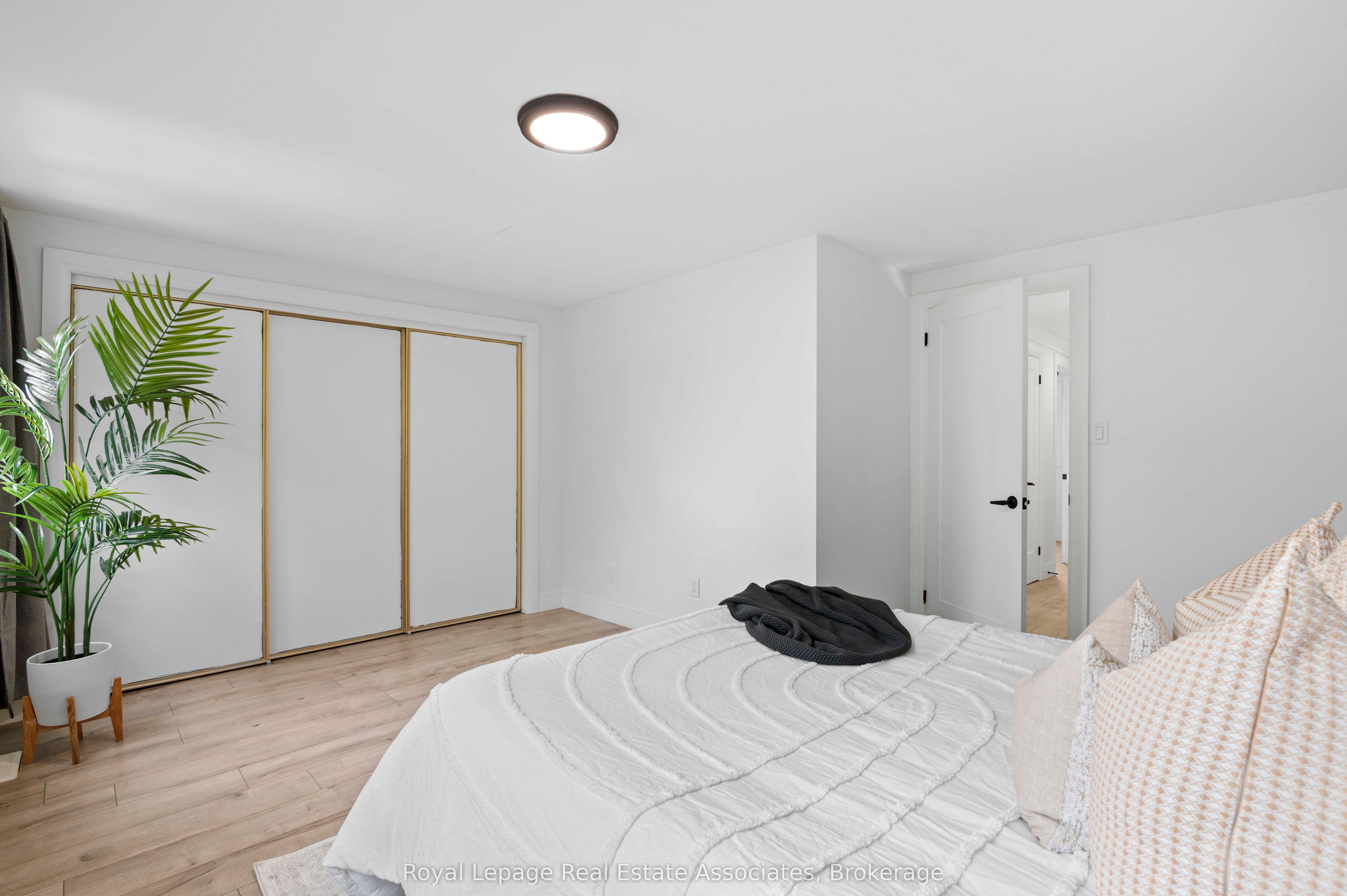 1236 Avonlea Road Property Photo 21