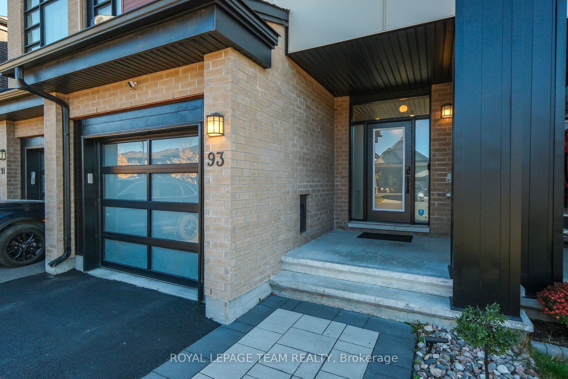 93 Warrior Street Property Photo 2