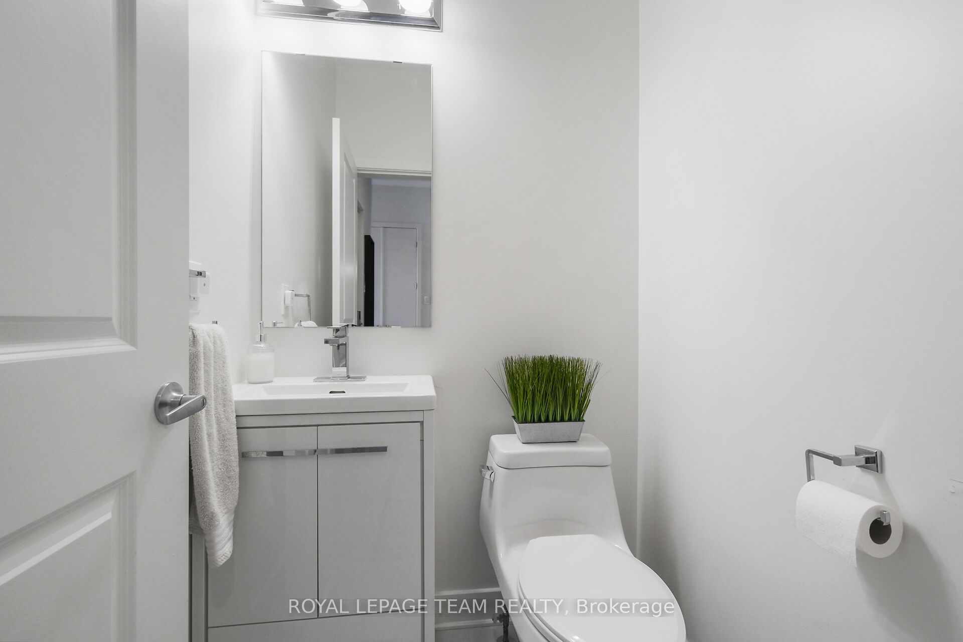 93 Warrior Street Property Photo 7