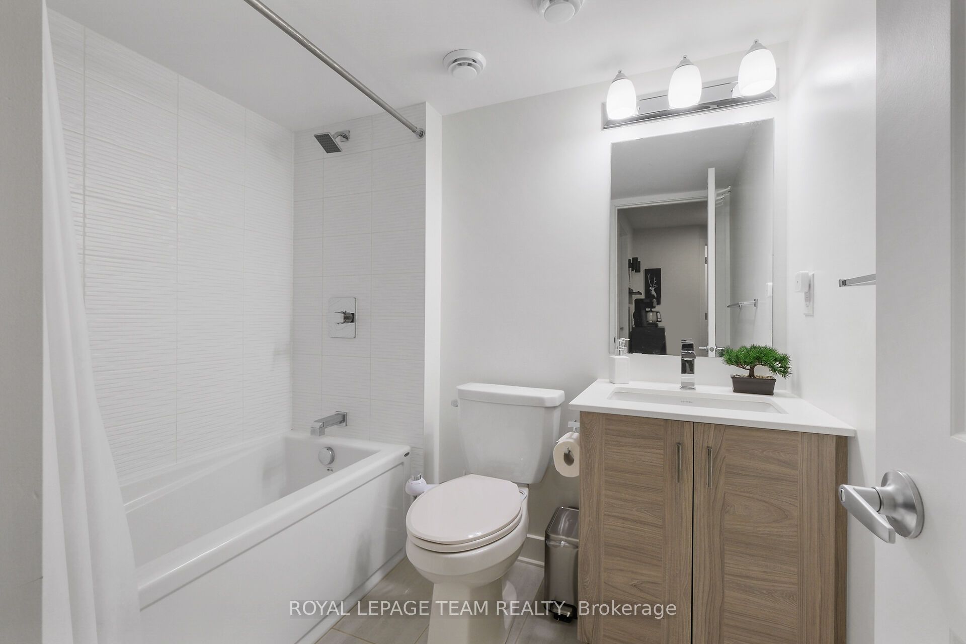 93 Warrior Street Property Photo 35