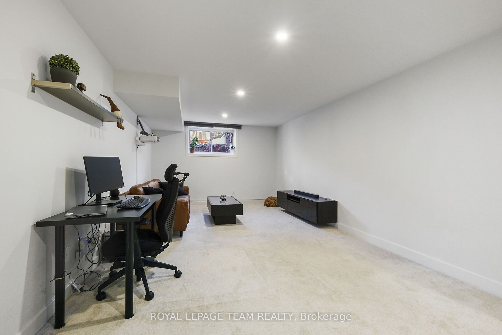 93 Warrior Street Property Photo 37