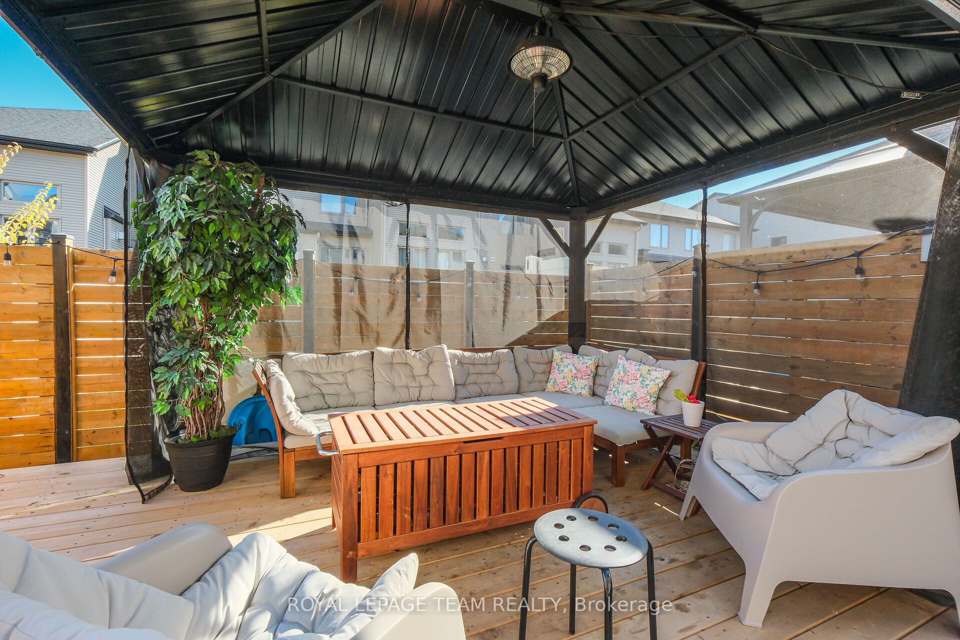 93 Warrior Street Property Photo 40