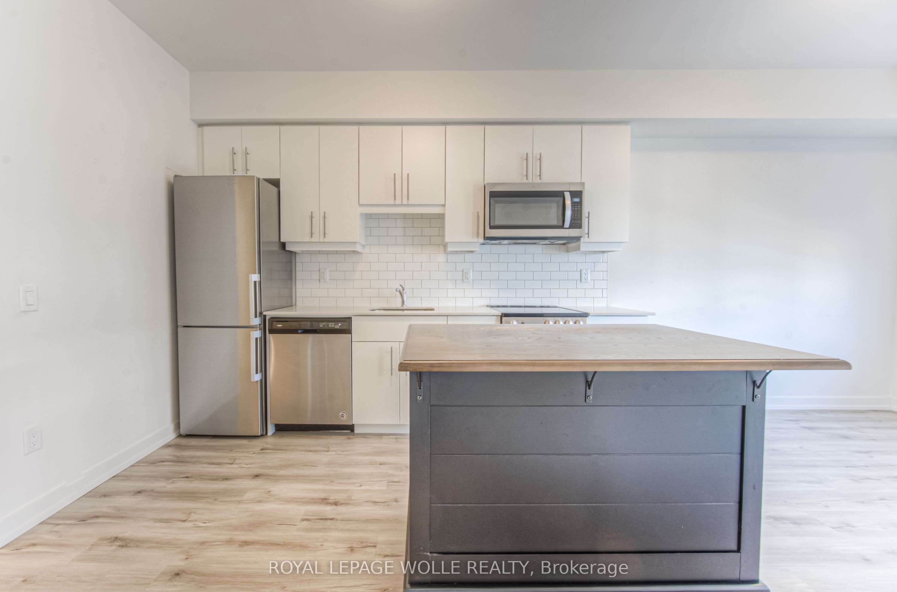 247 Northfield Drive E 509 Property Photo 11