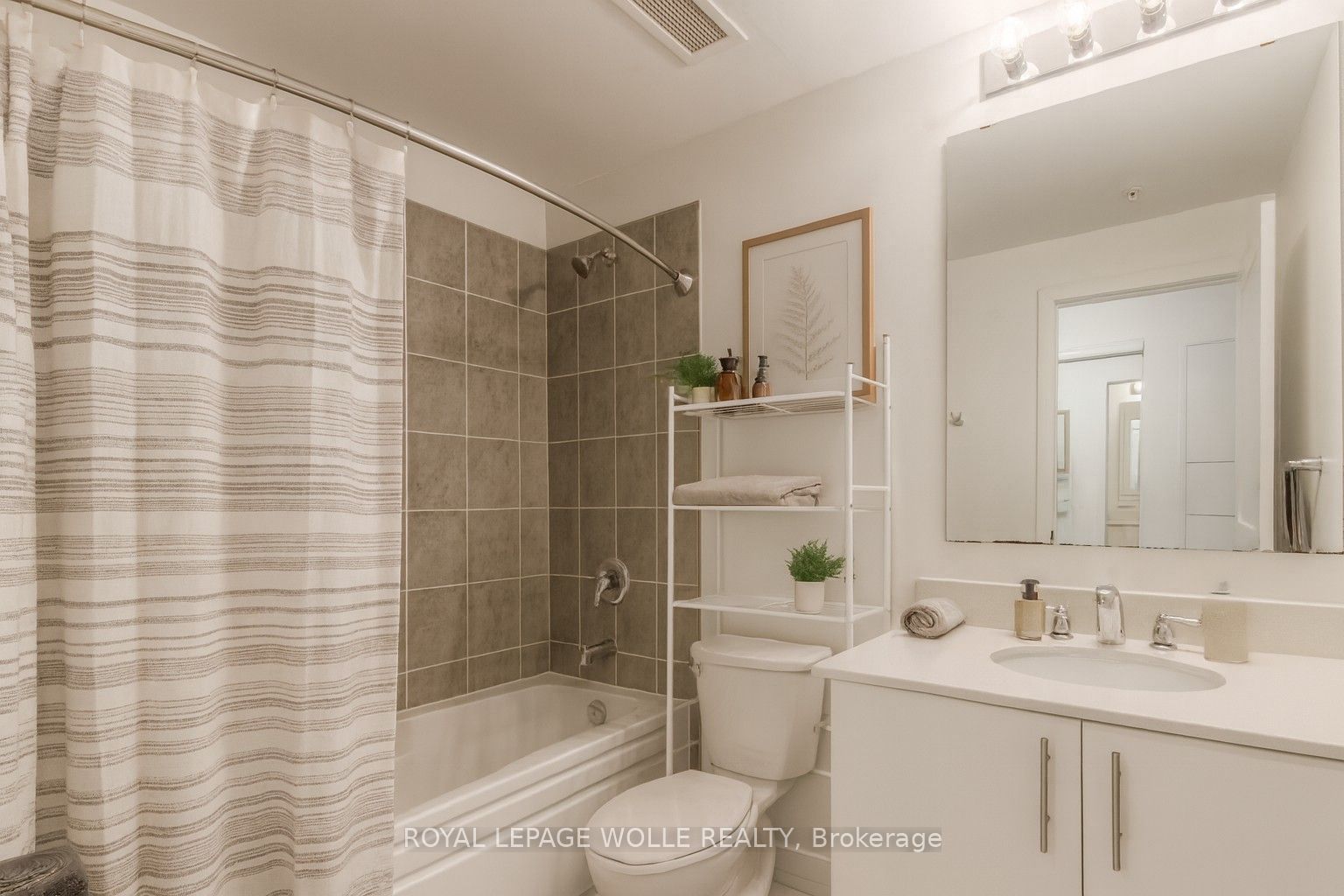 247 Northfield Drive E 509 Property Photo 20