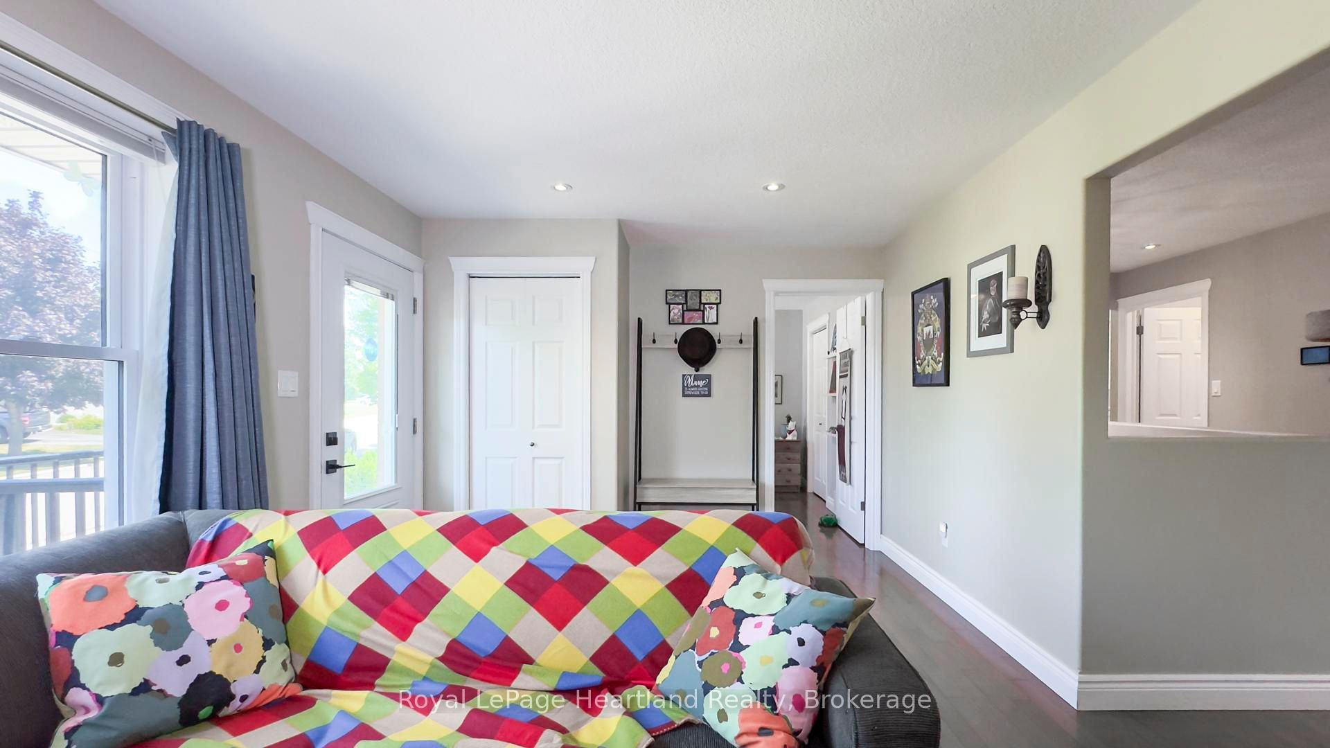 39 Balvina Drive W Property Photo 8