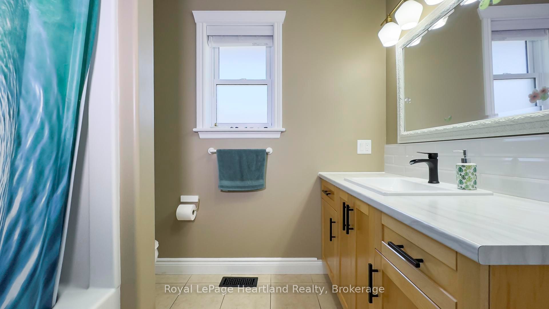 39 Balvina Drive W Property Photo 25