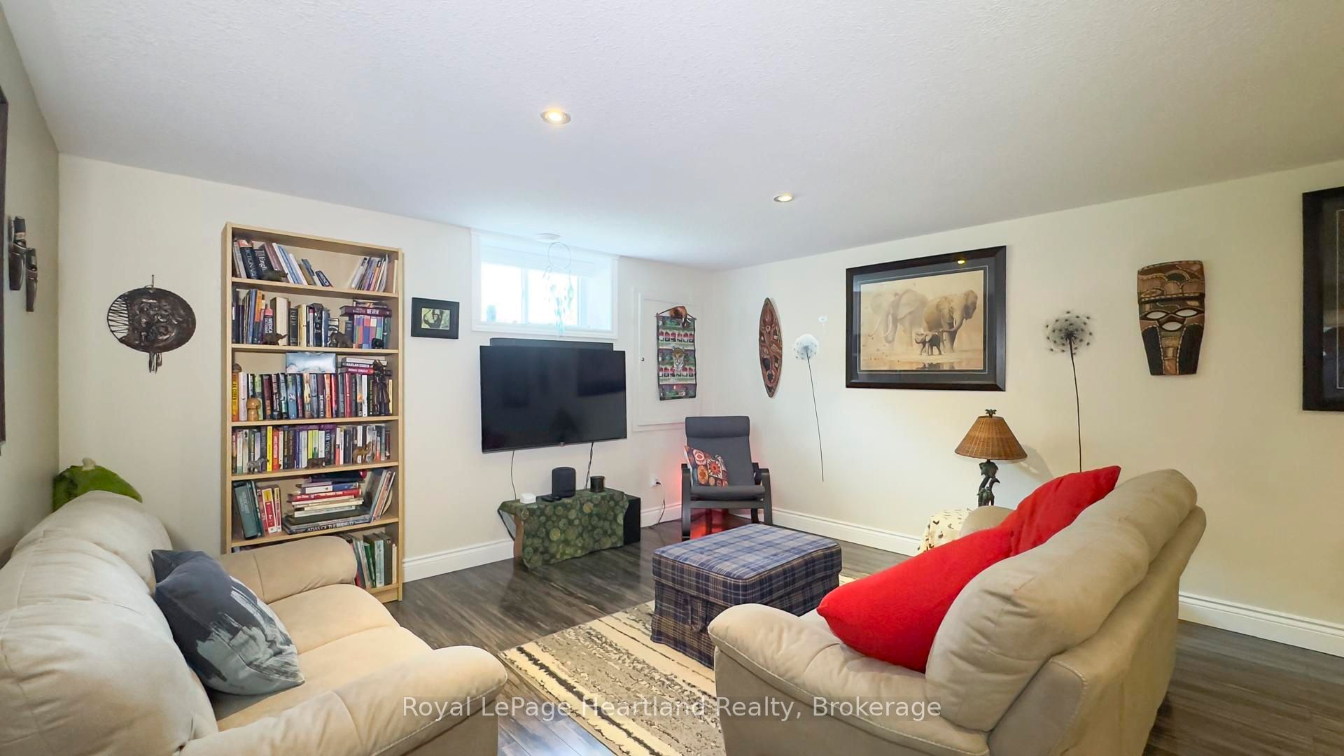 39 Balvina Drive W Property Photo 36