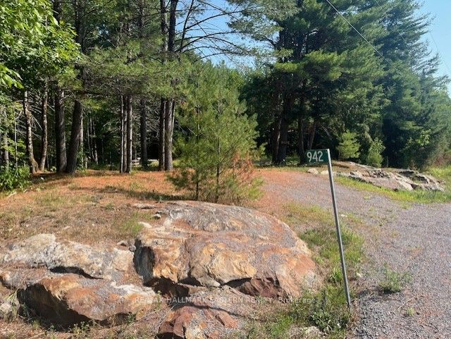 942 Balmer Road Property Photo 1
