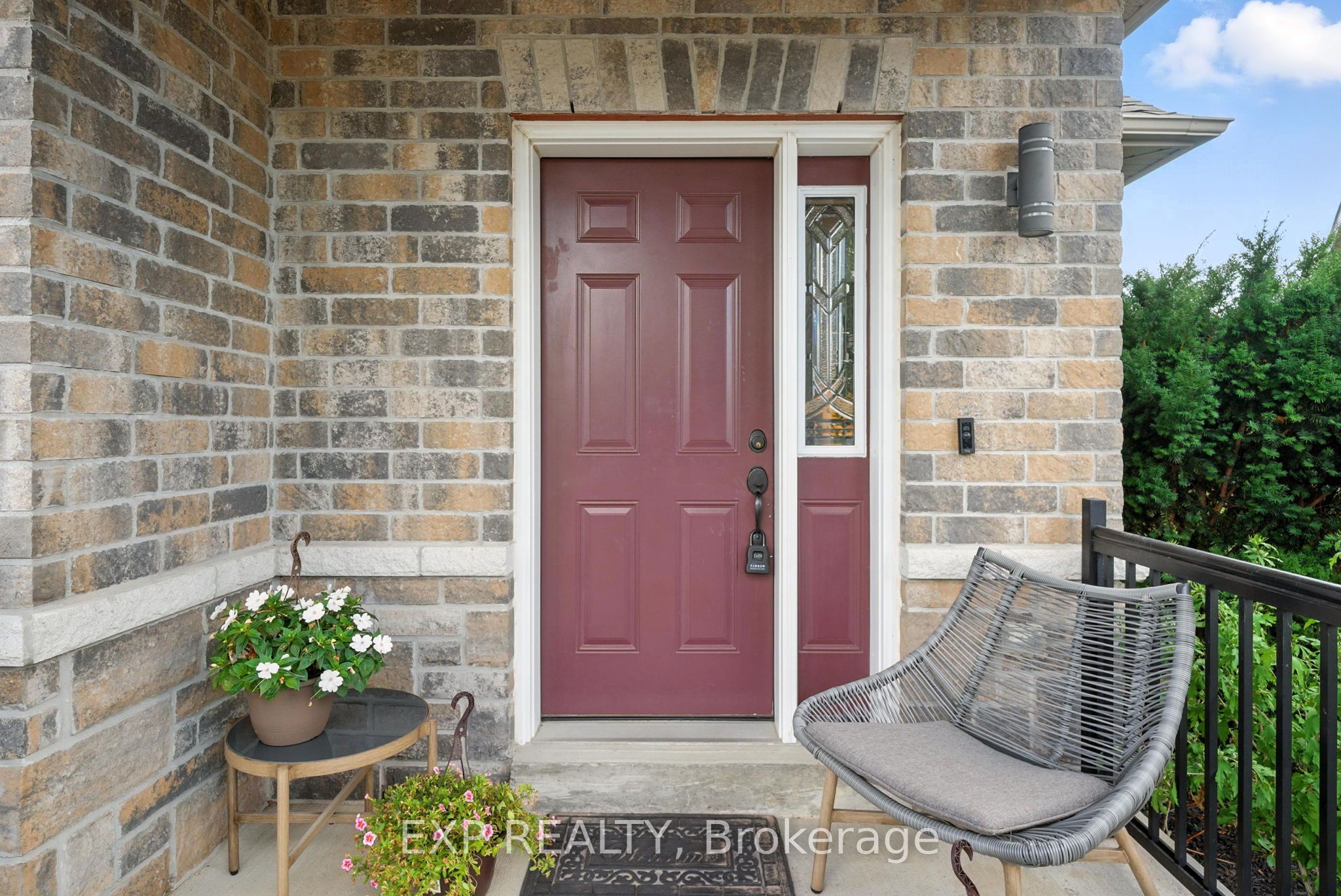 231 Rollings Street Property Photo 4